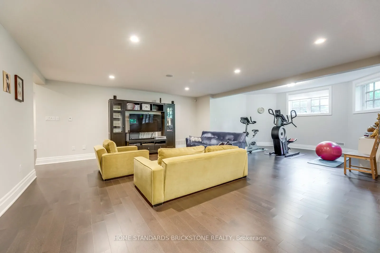 215 Dock Road