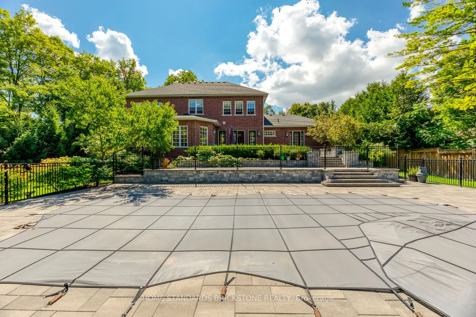 215 Dock Road