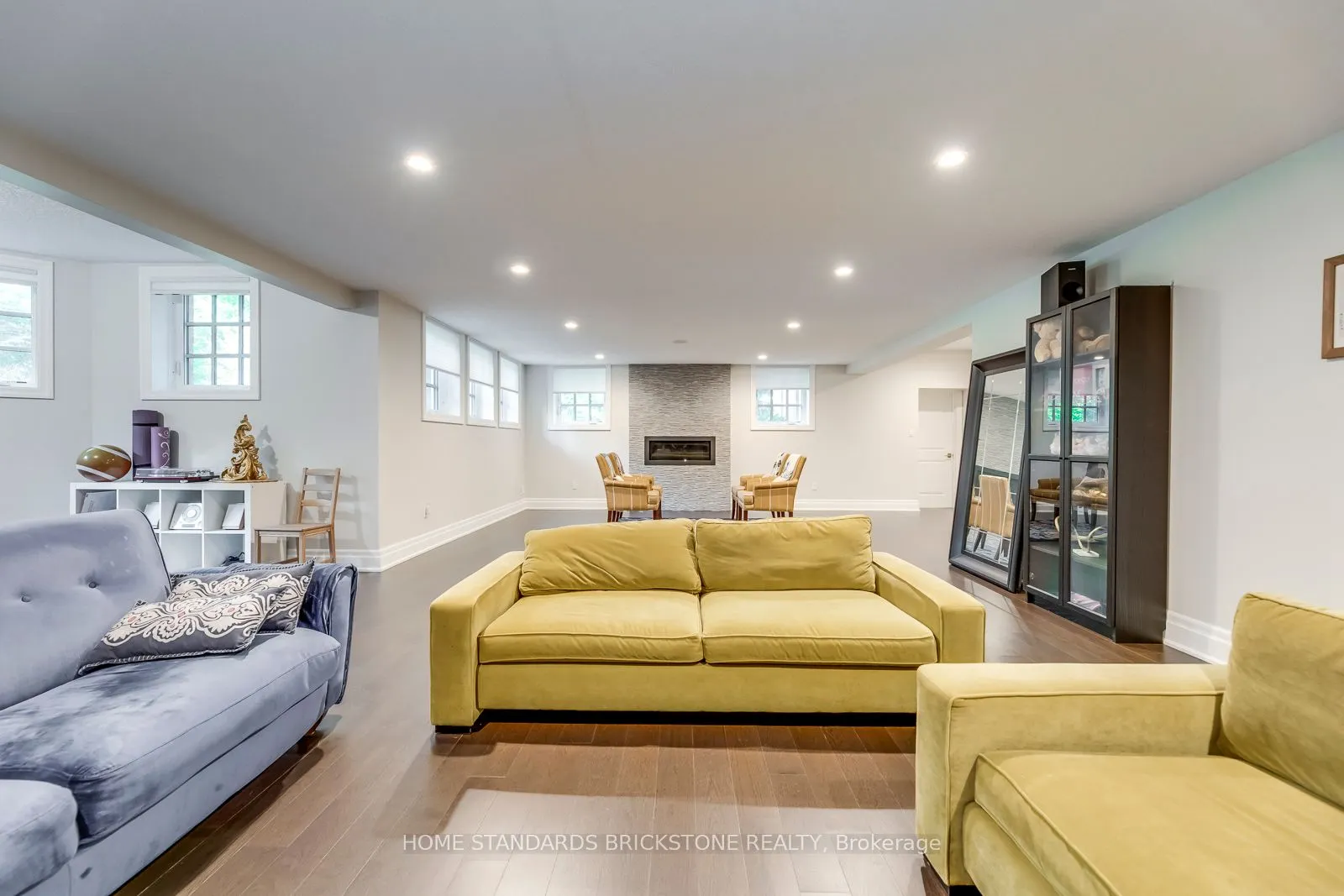 215 Dock Road