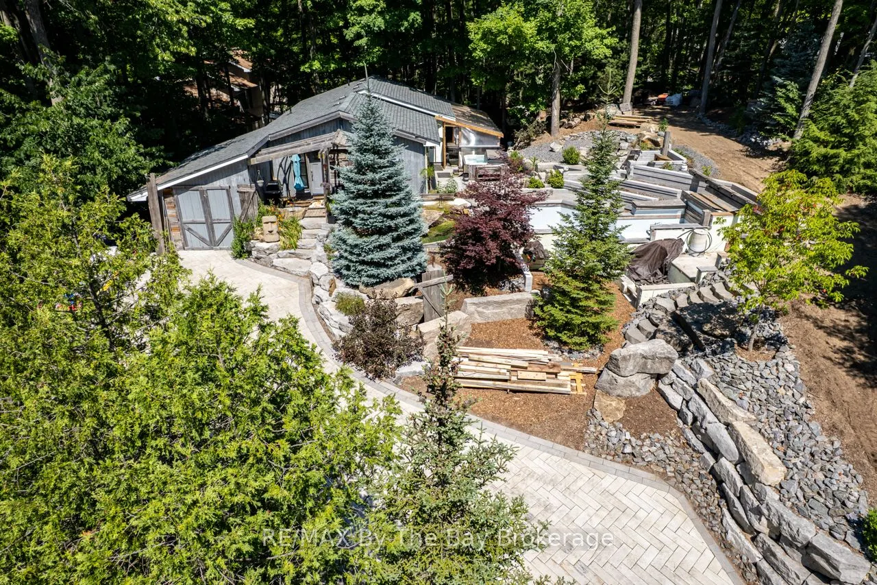 6 Beech Wood Road