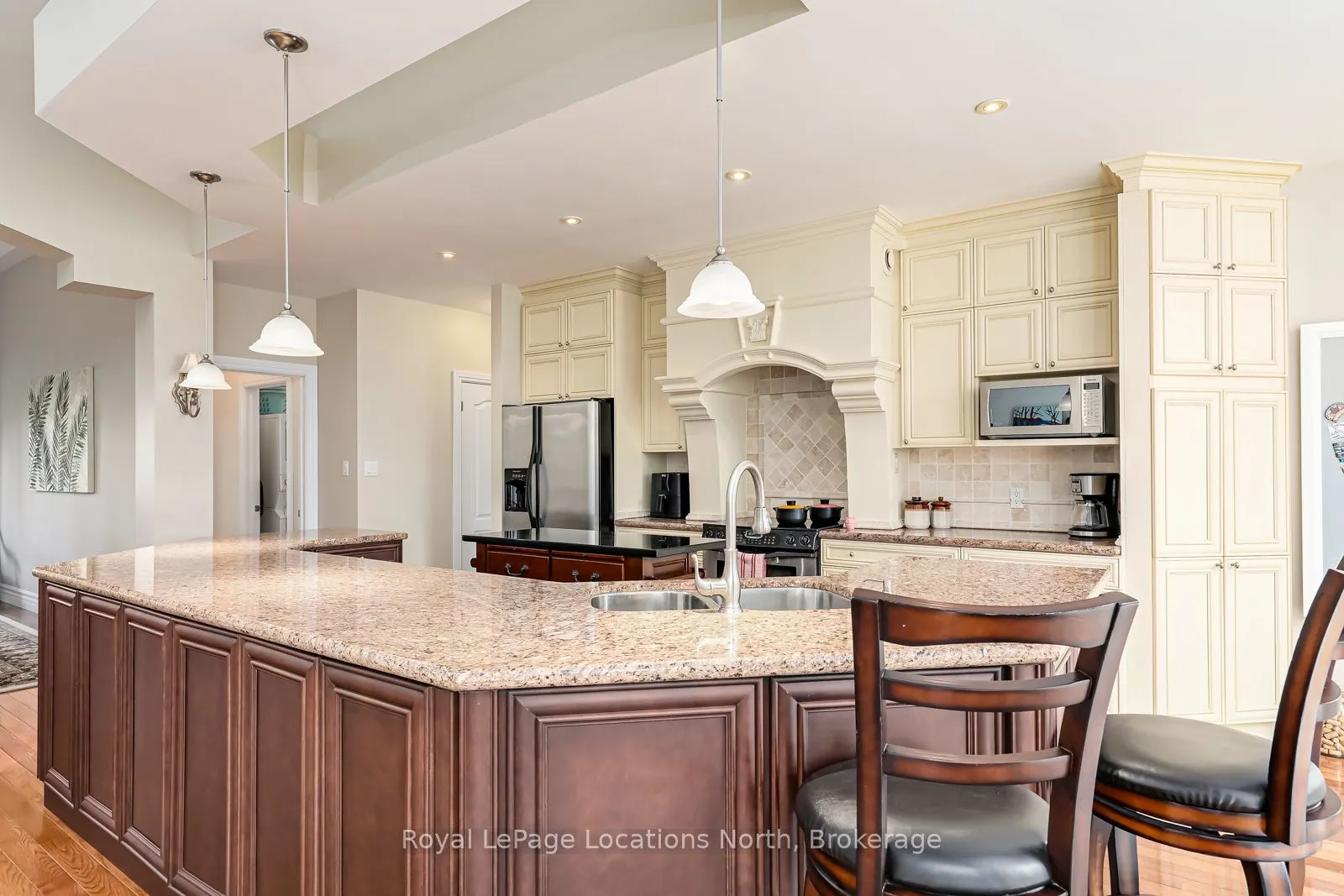 3 JUNIPER Court