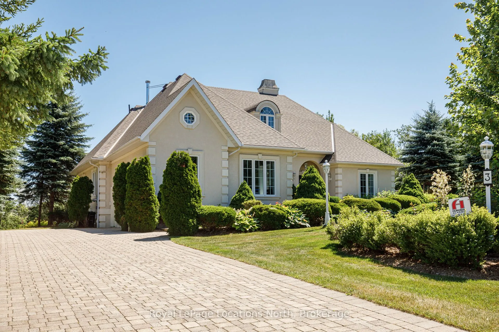 3 JUNIPER Court