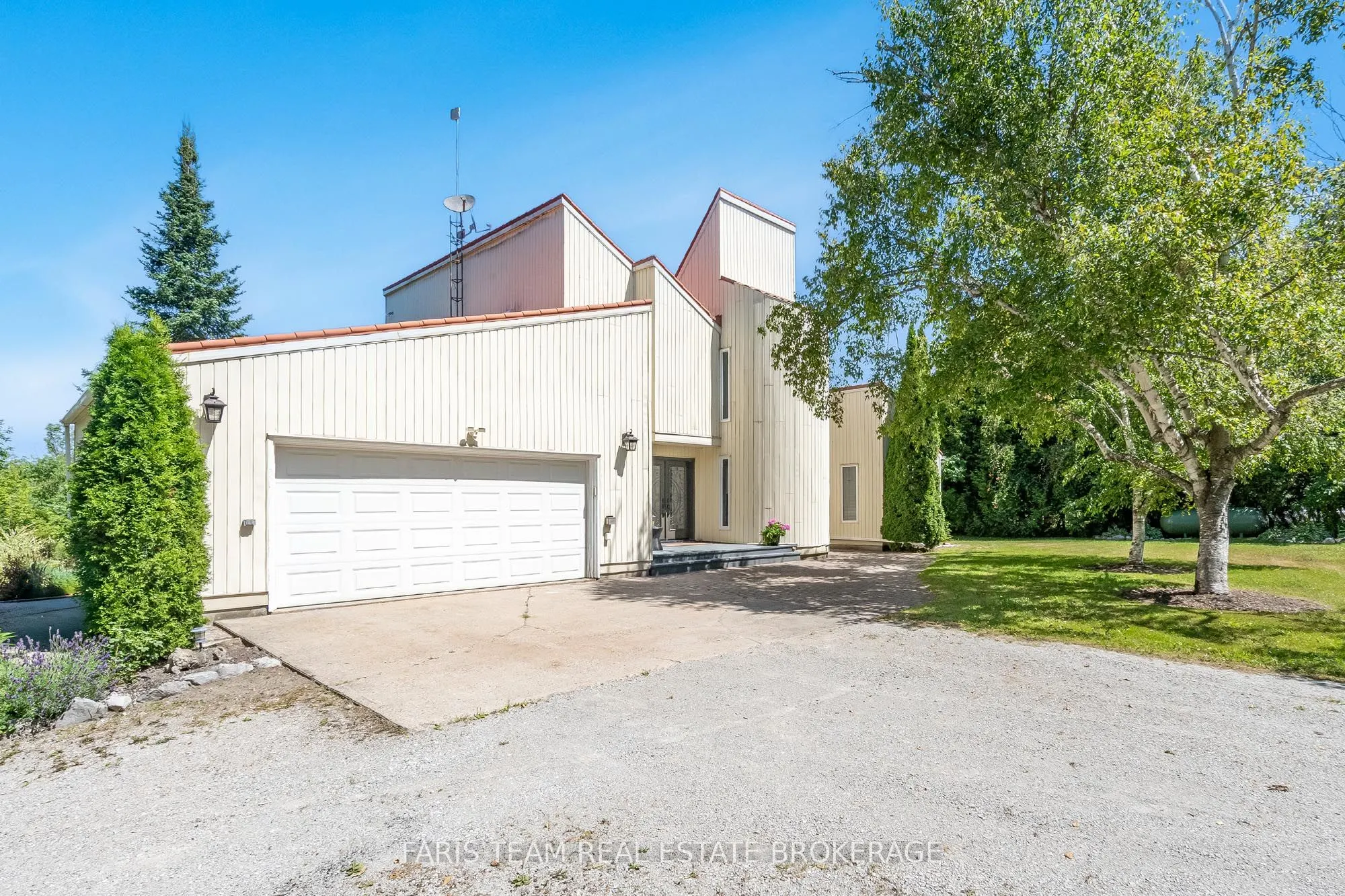 249 Medonte Sideroad 2