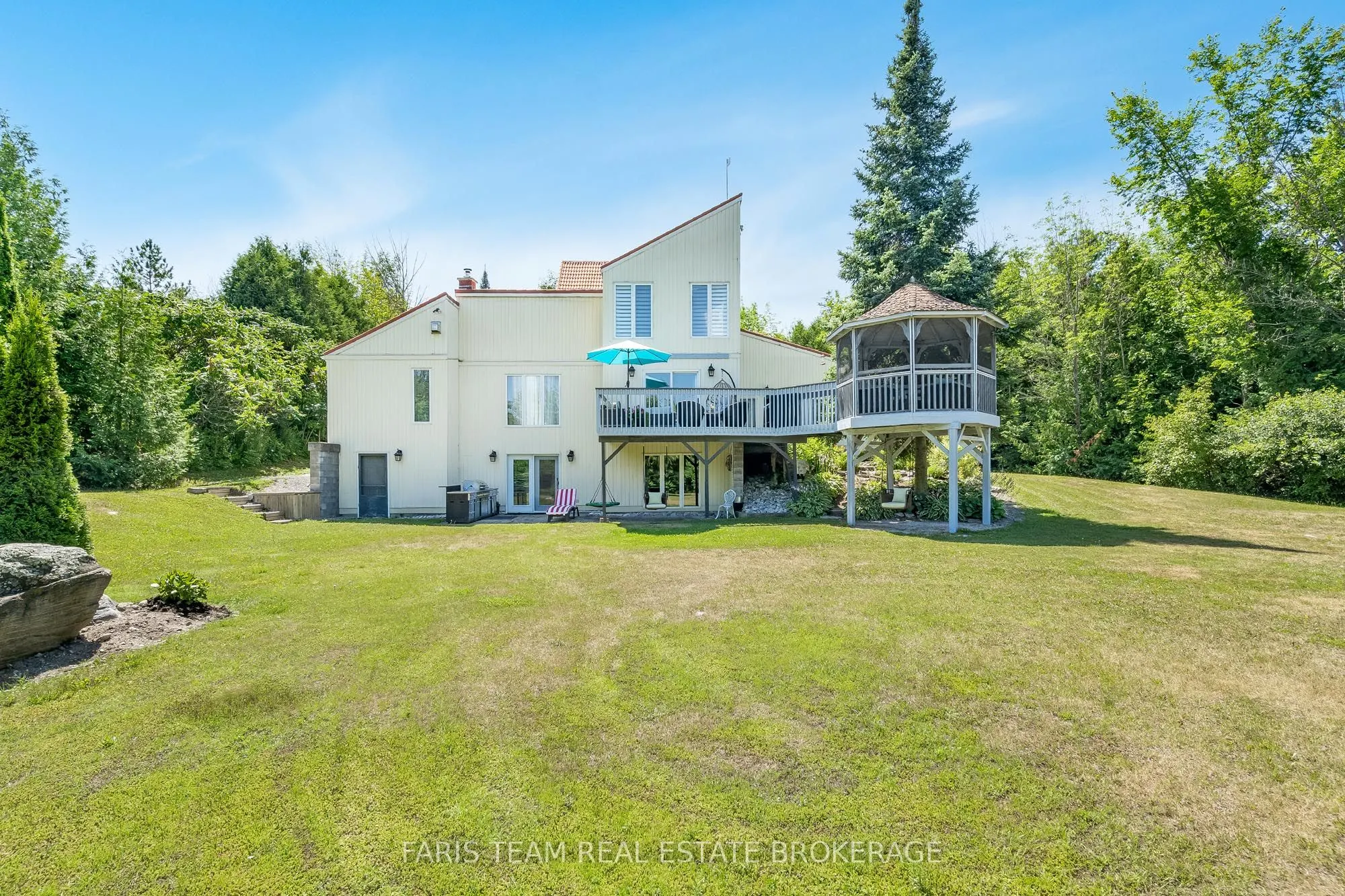 249 Medonte Sideroad 2