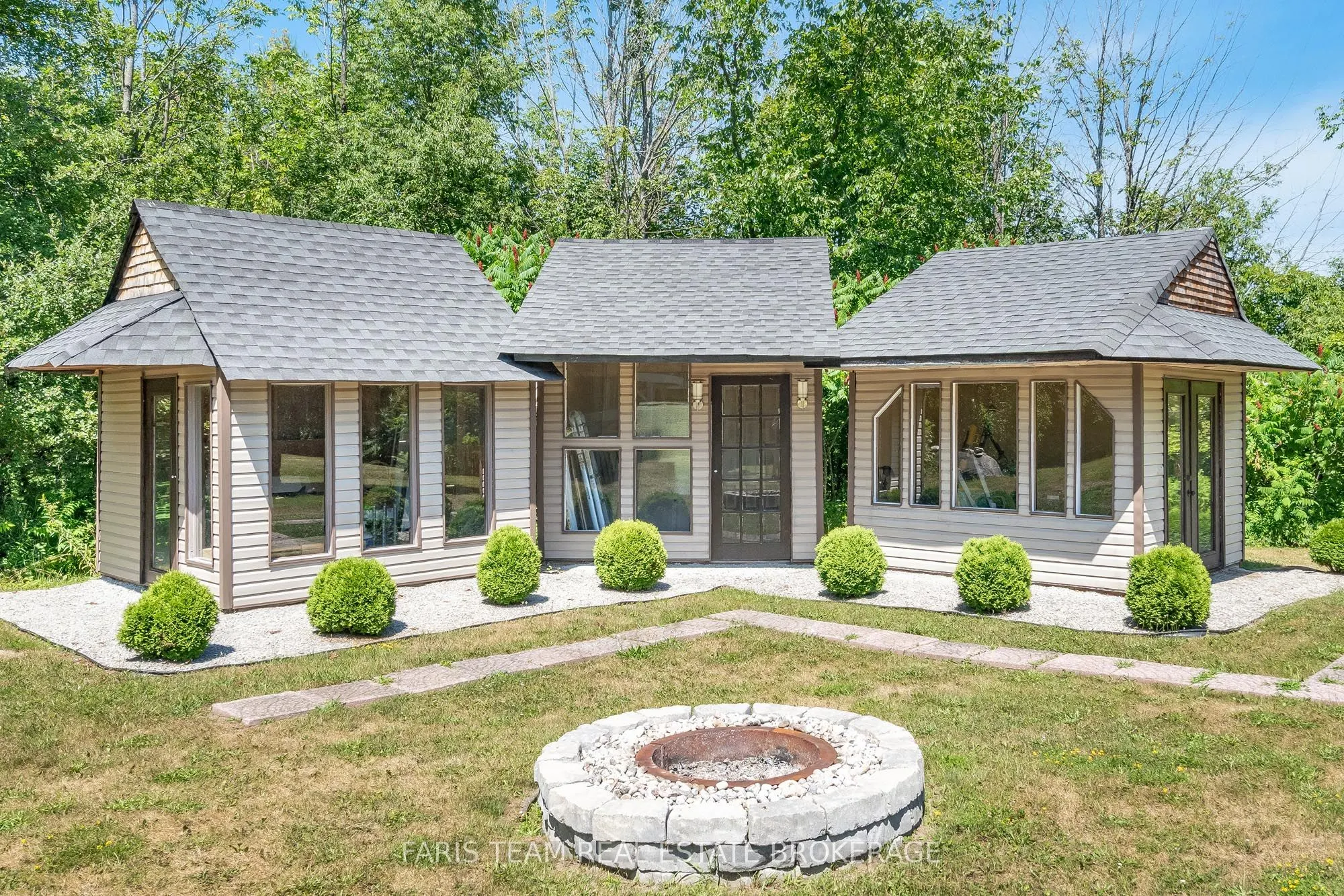 249 Medonte Sideroad 2