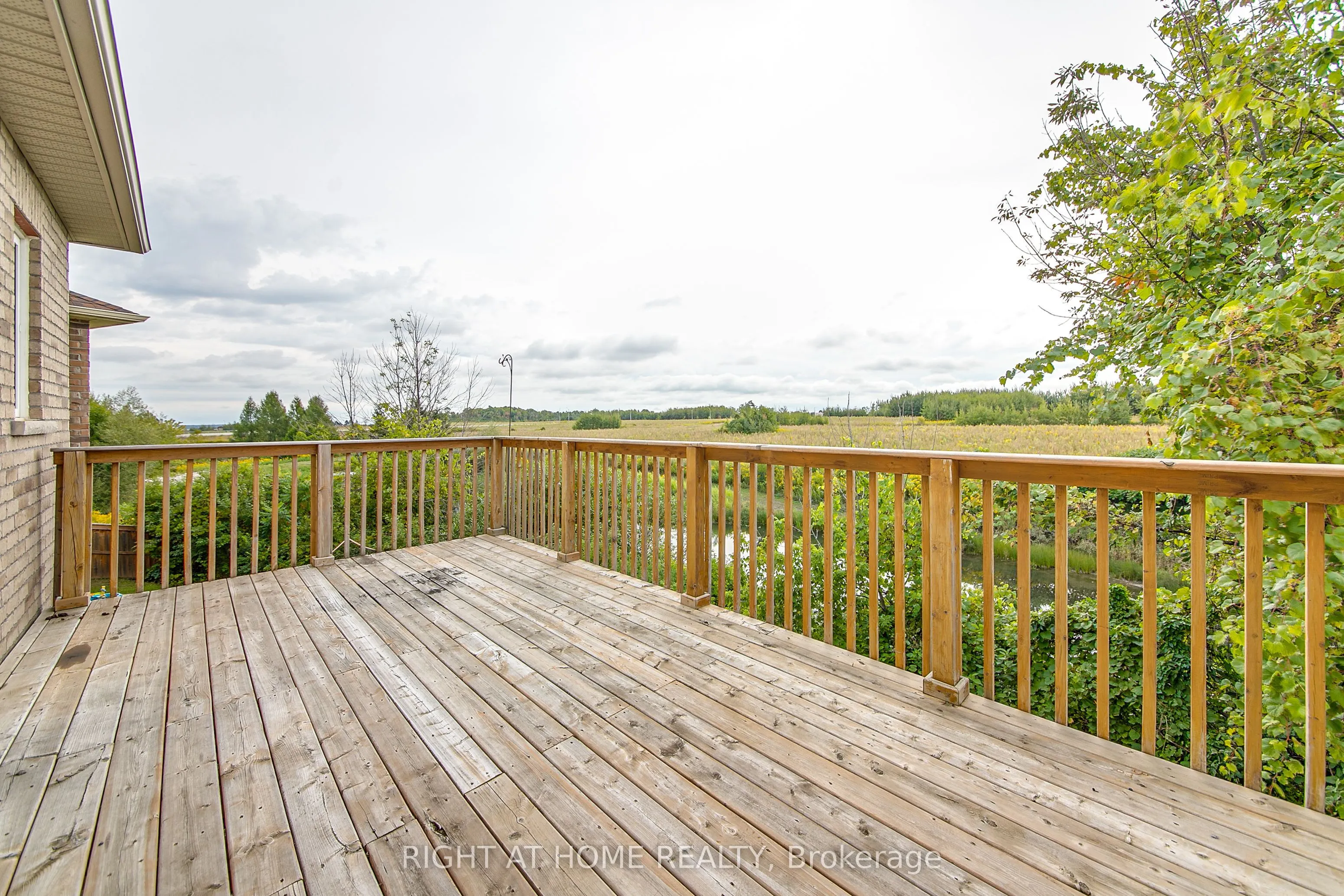 56 Megan Crescent
