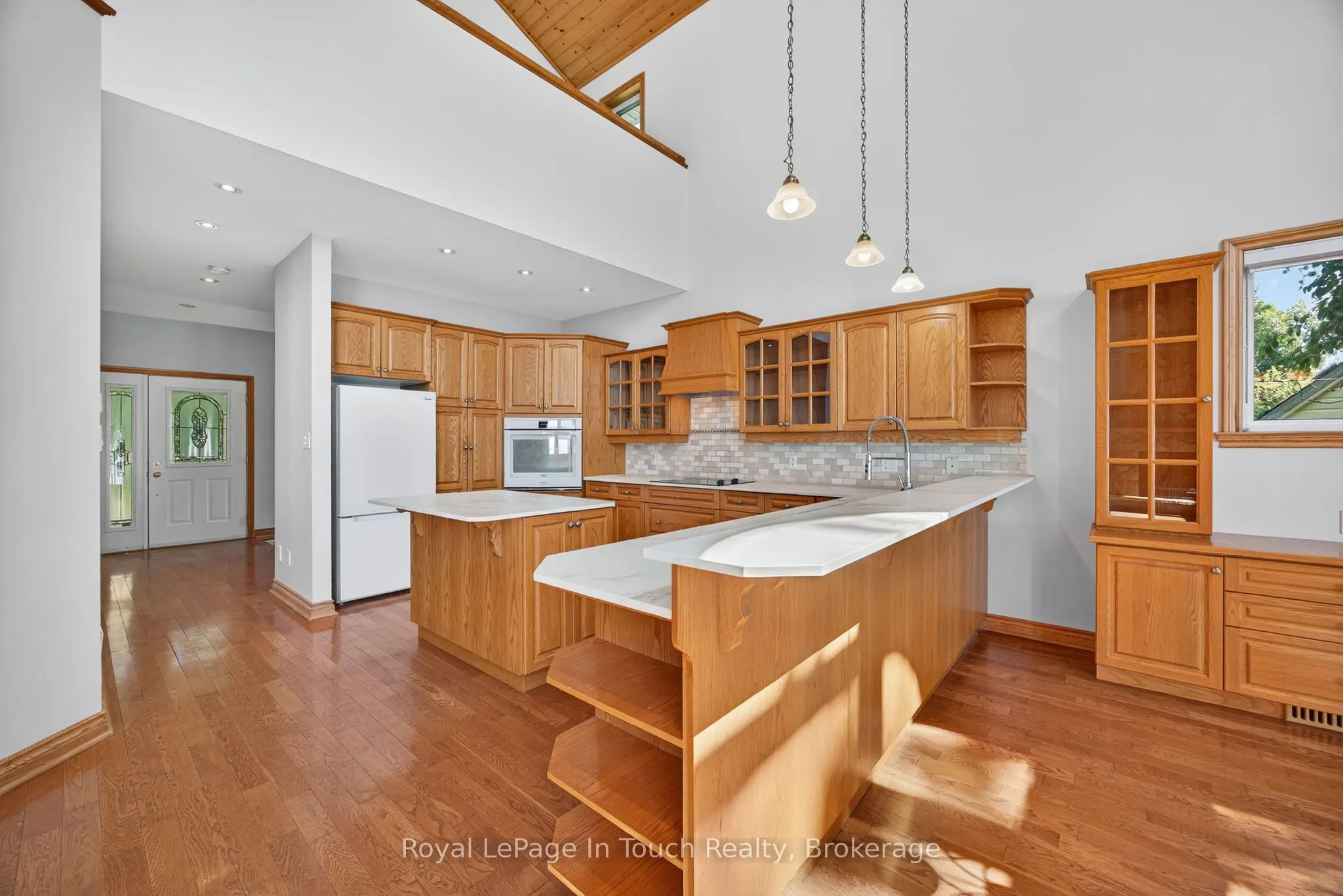 44 Tiny Beaches Road S