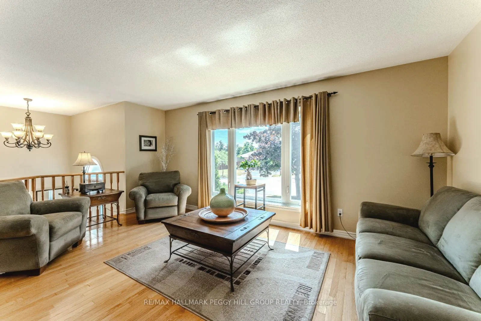 4 Mapleton Avenue