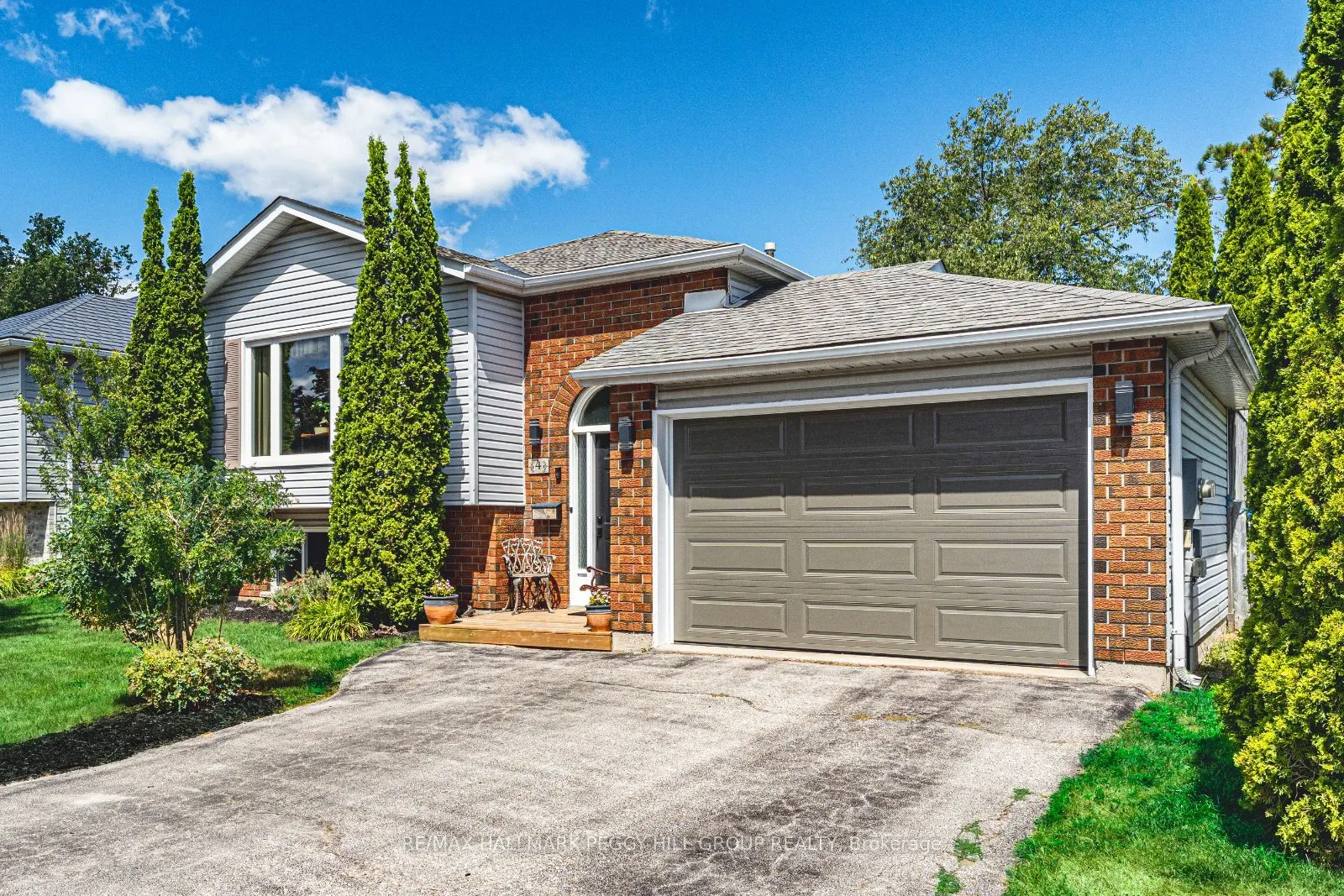 4 Mapleton Avenue