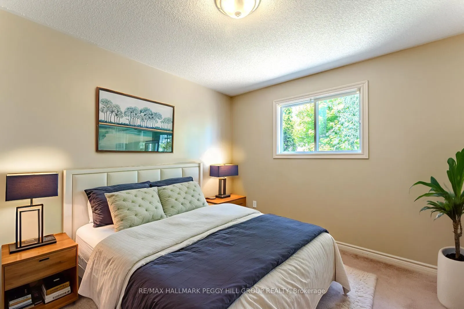 4 Mapleton Avenue