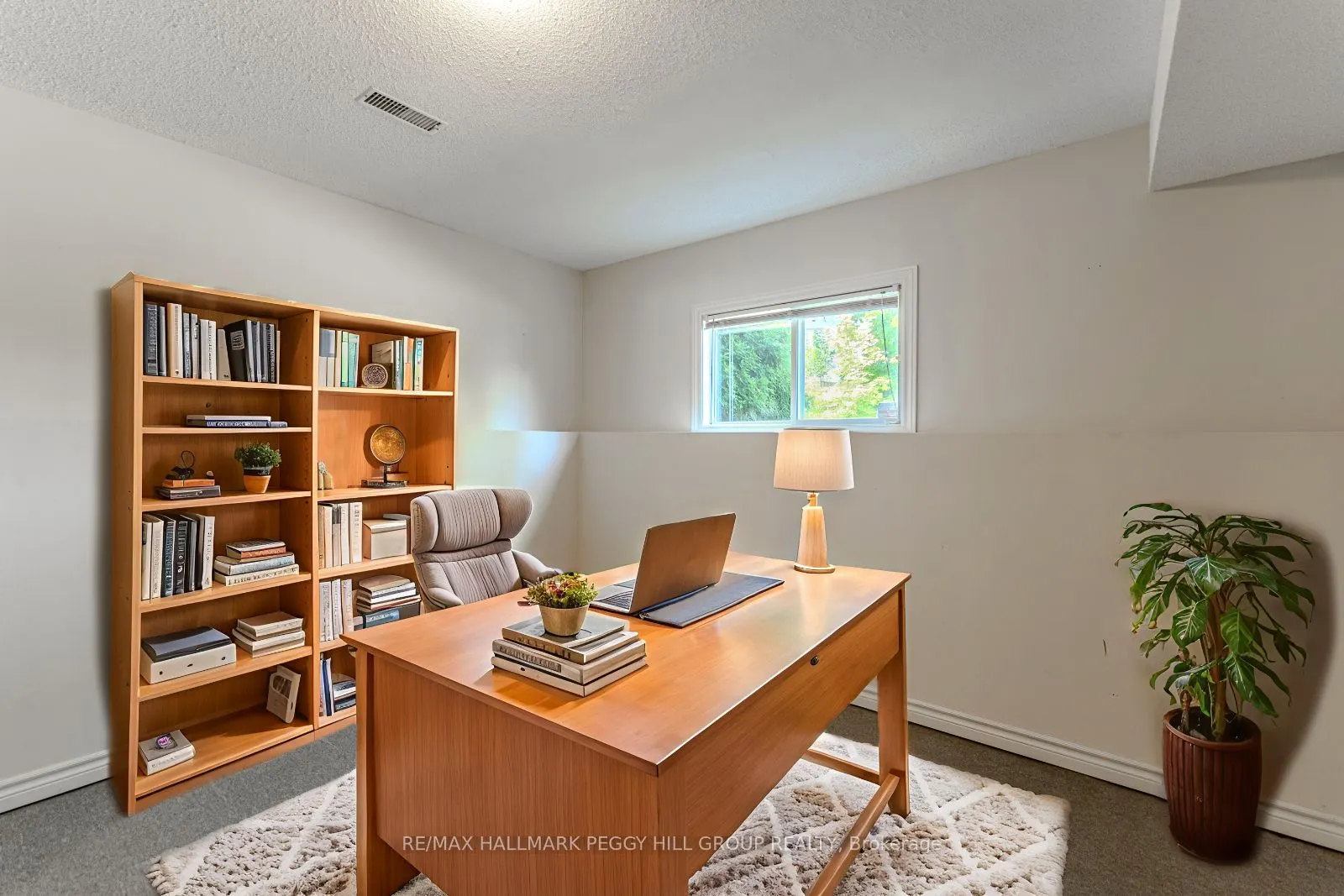 4 Mapleton Avenue
