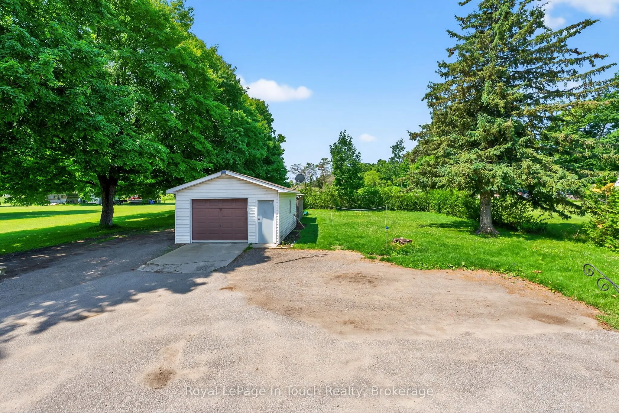8906 County Road 93
