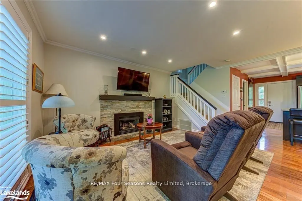 149 Fairway Crescent, #66