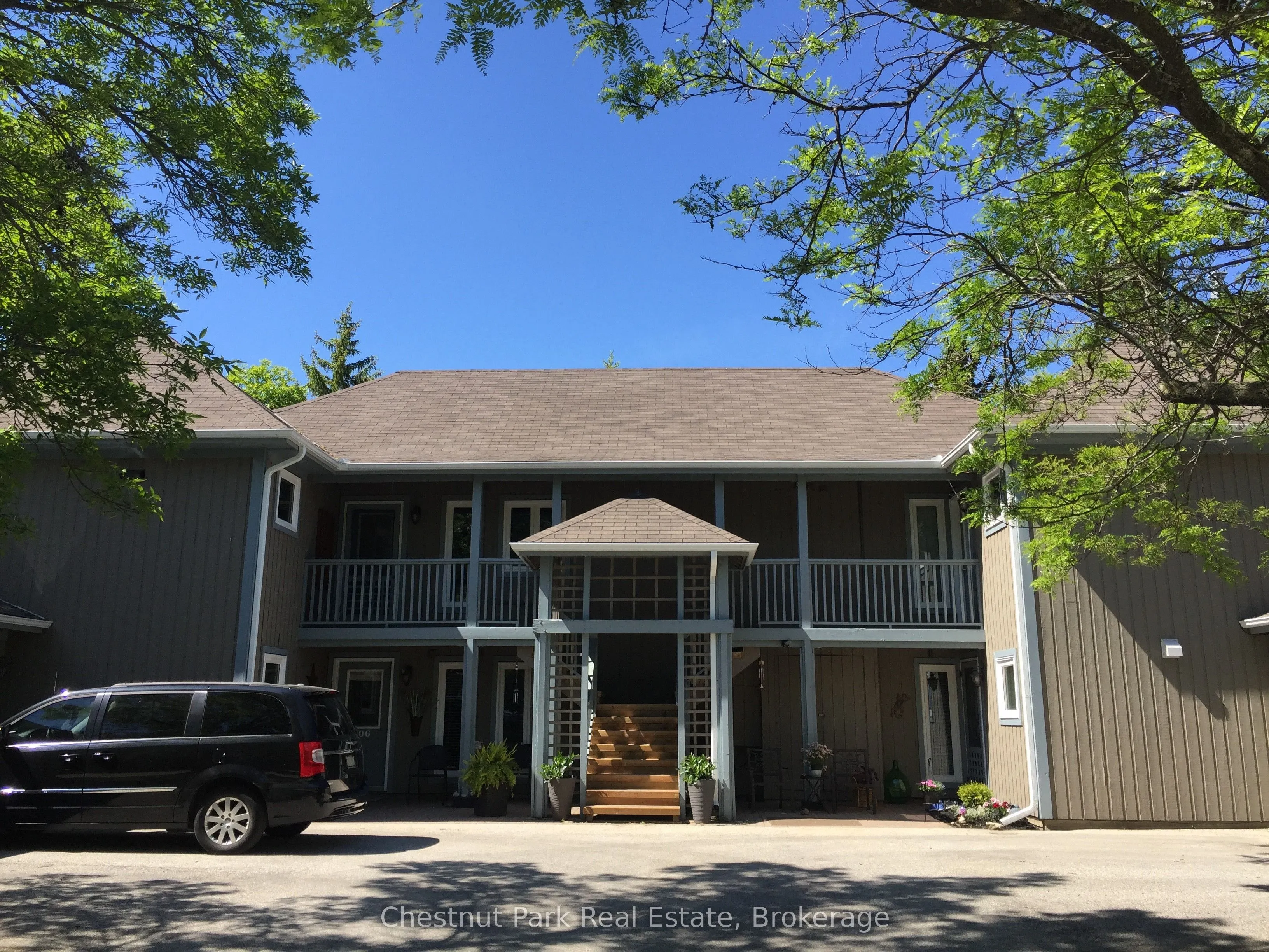 906 Cedar Pointe Court, #1