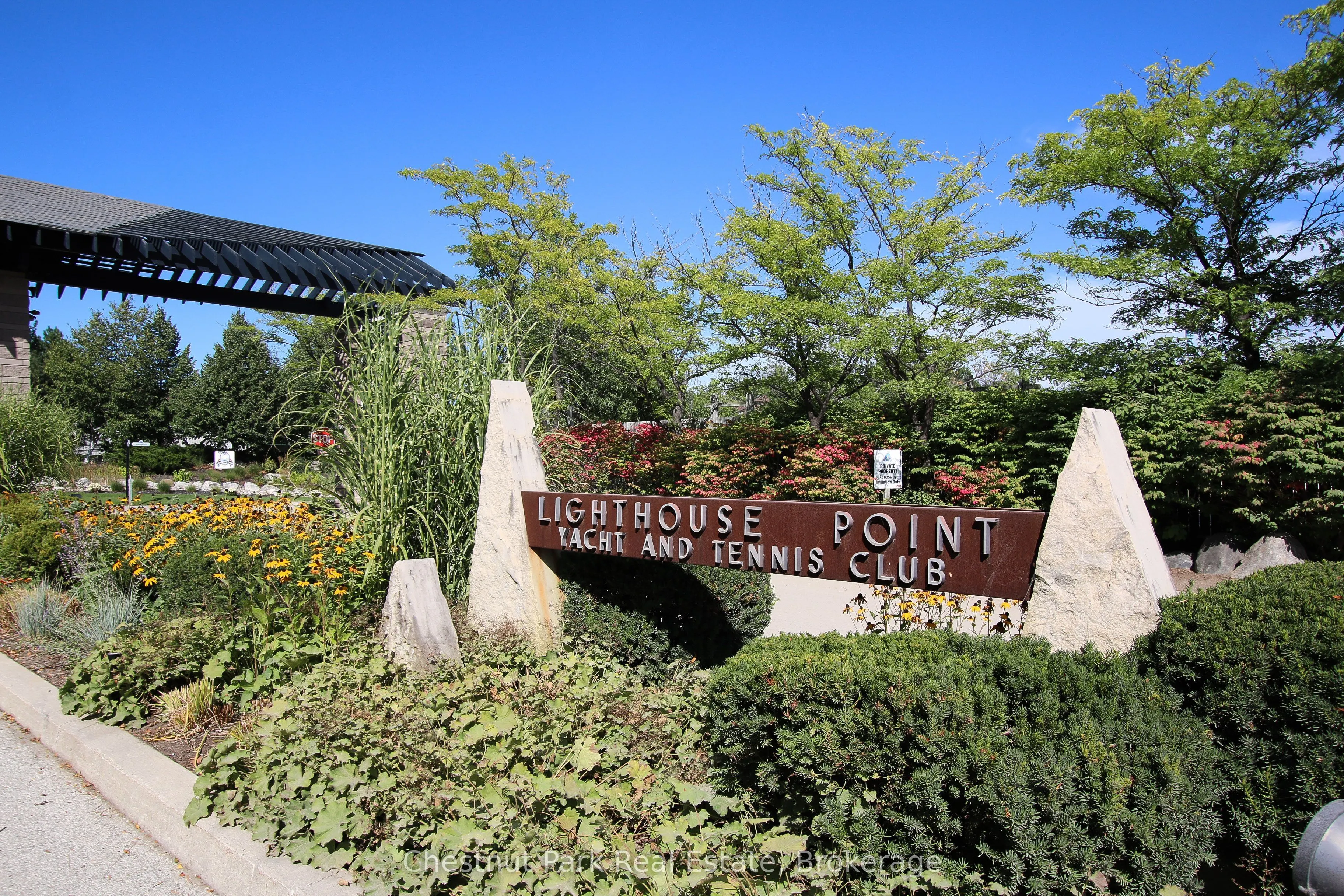 684 Johnston Park Avenue, #14
