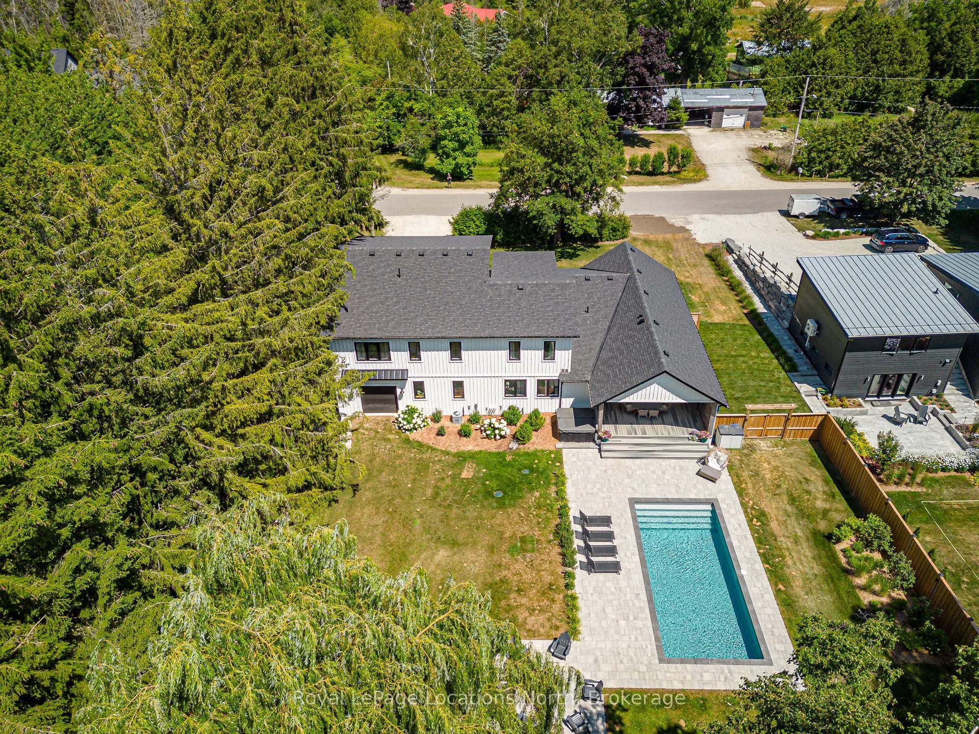39 Silvercreek Drive