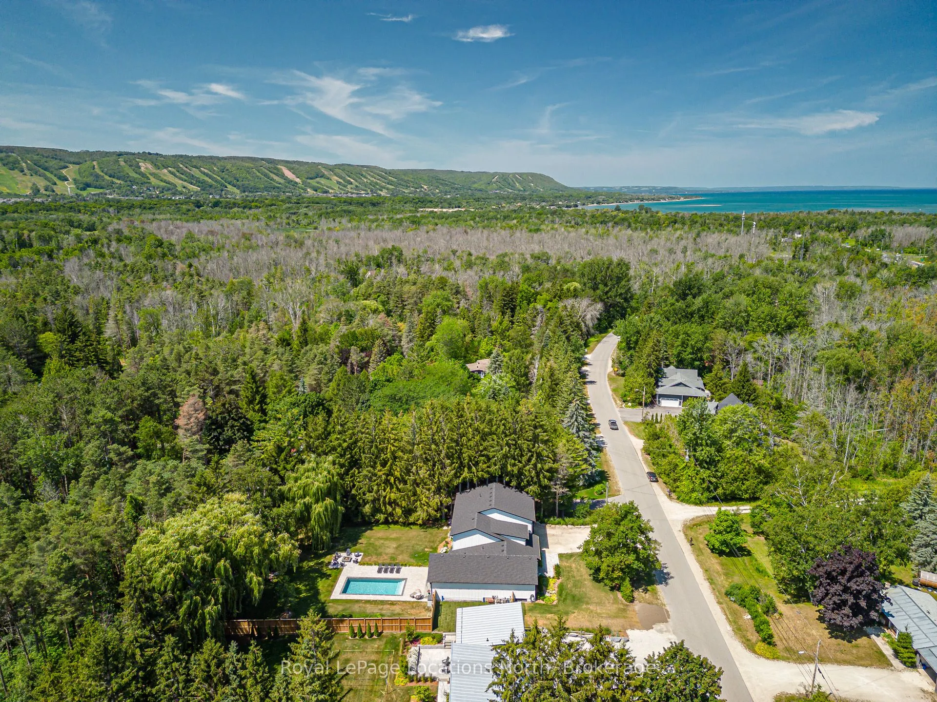 39 Silvercreek Drive