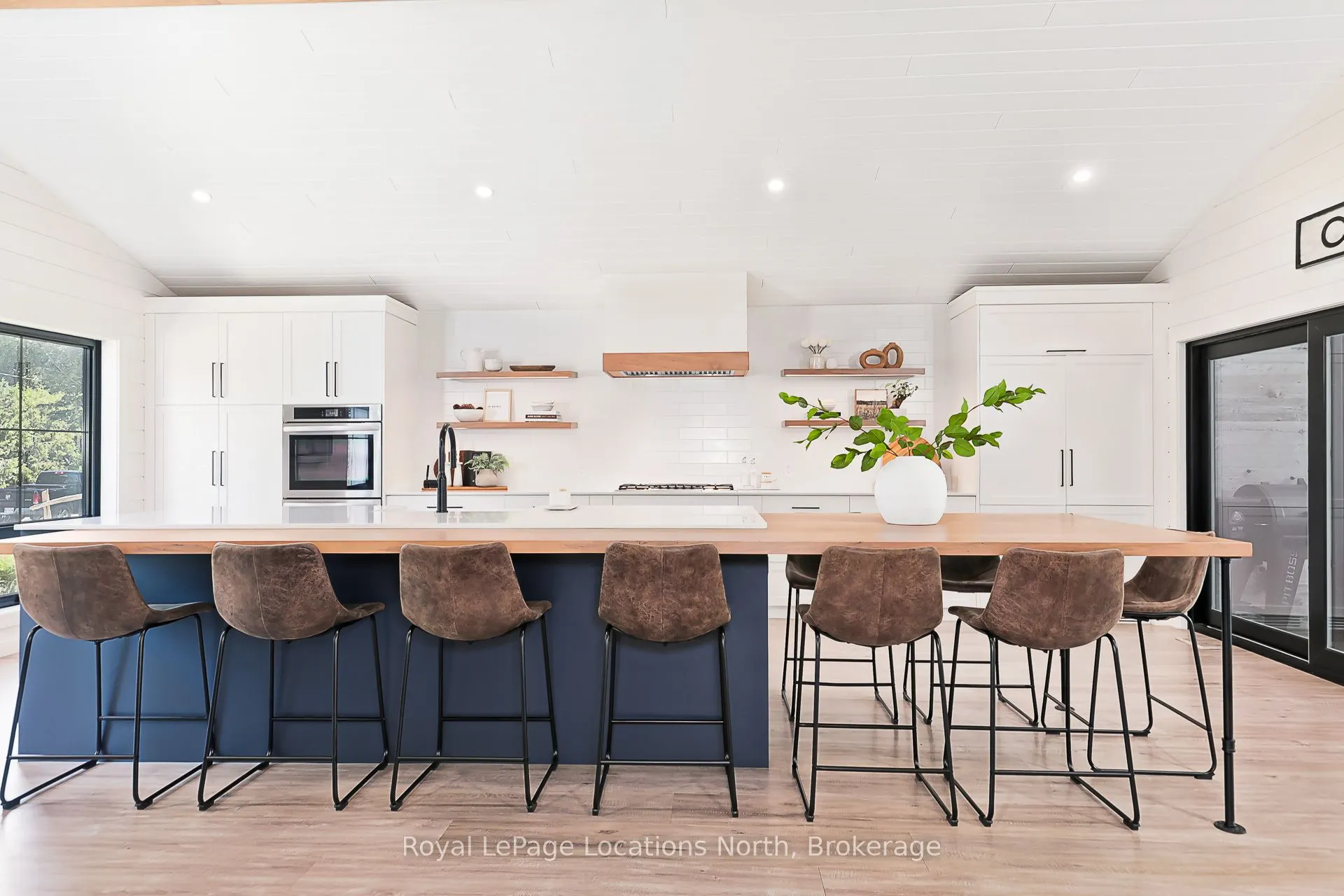 39 Silvercreek Drive