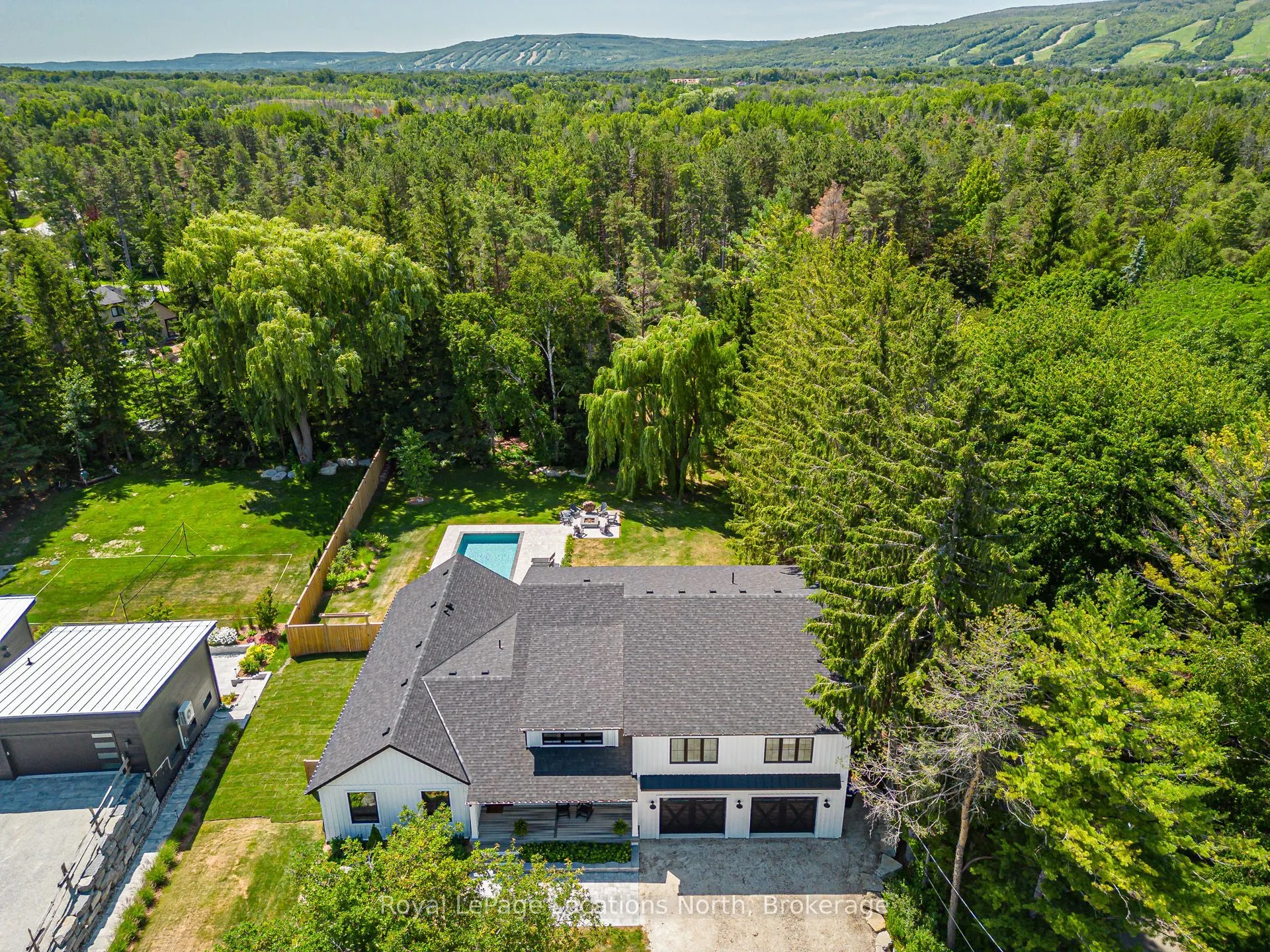 39 Silvercreek Drive