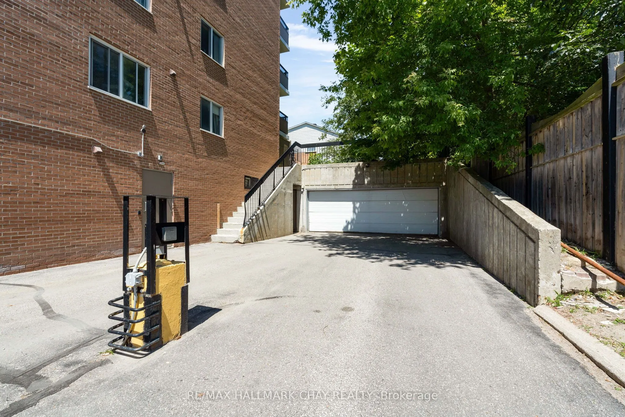 414 Blake Street, #803