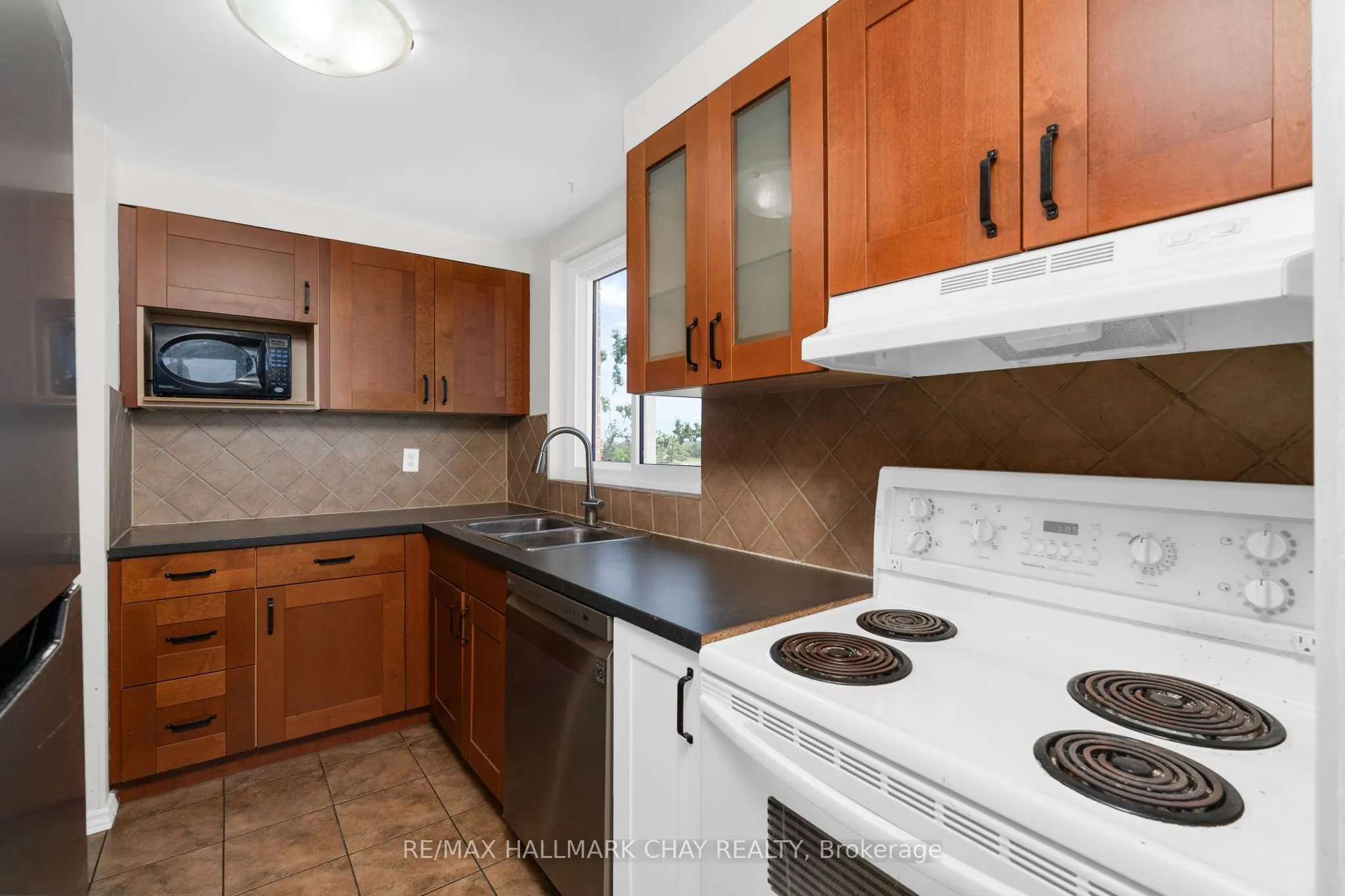 414 Blake Street, #803