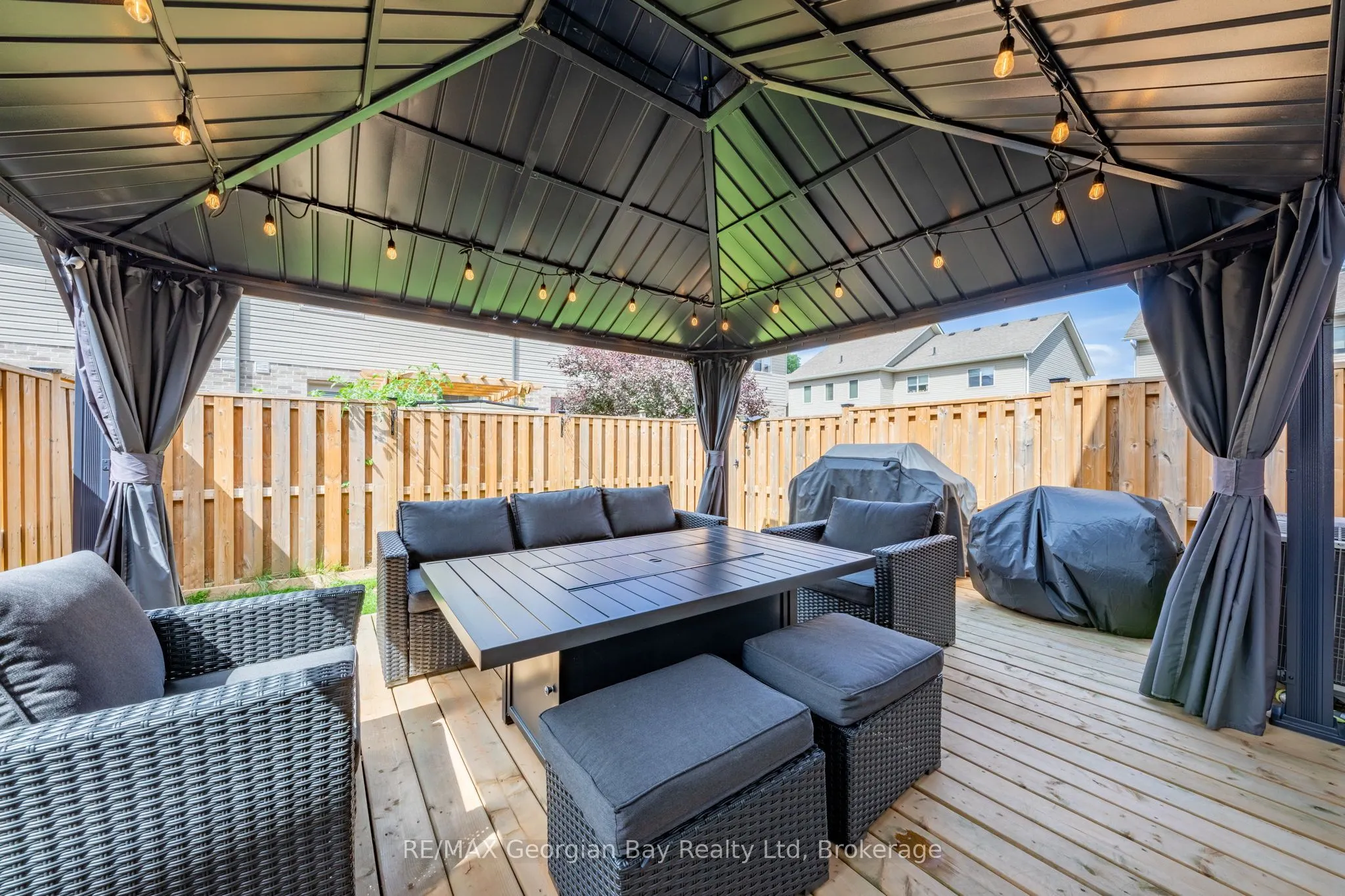 964 WRIGHT Drive