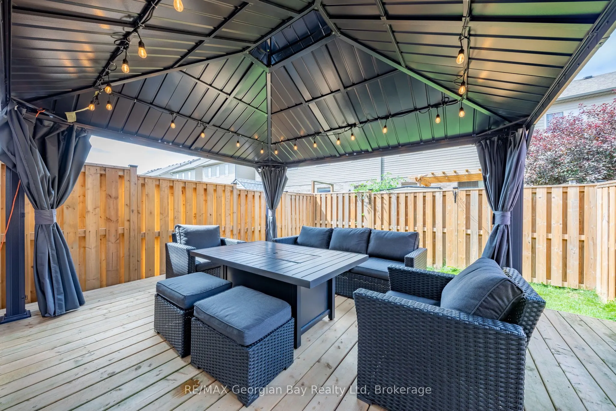 964 WRIGHT Drive