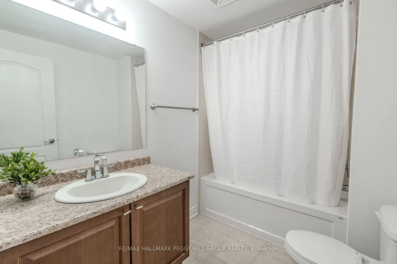 43 Ferndale Drive S, #305