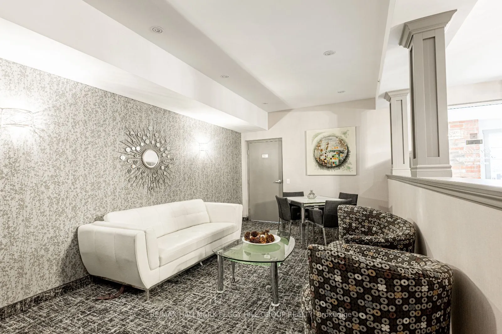 43 Ferndale Drive S, #305