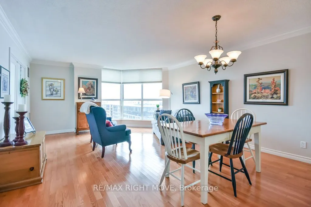 150 Dunlop Street E, #1108