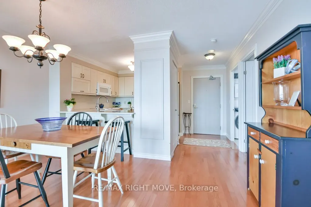 150 Dunlop Street E, #1108
