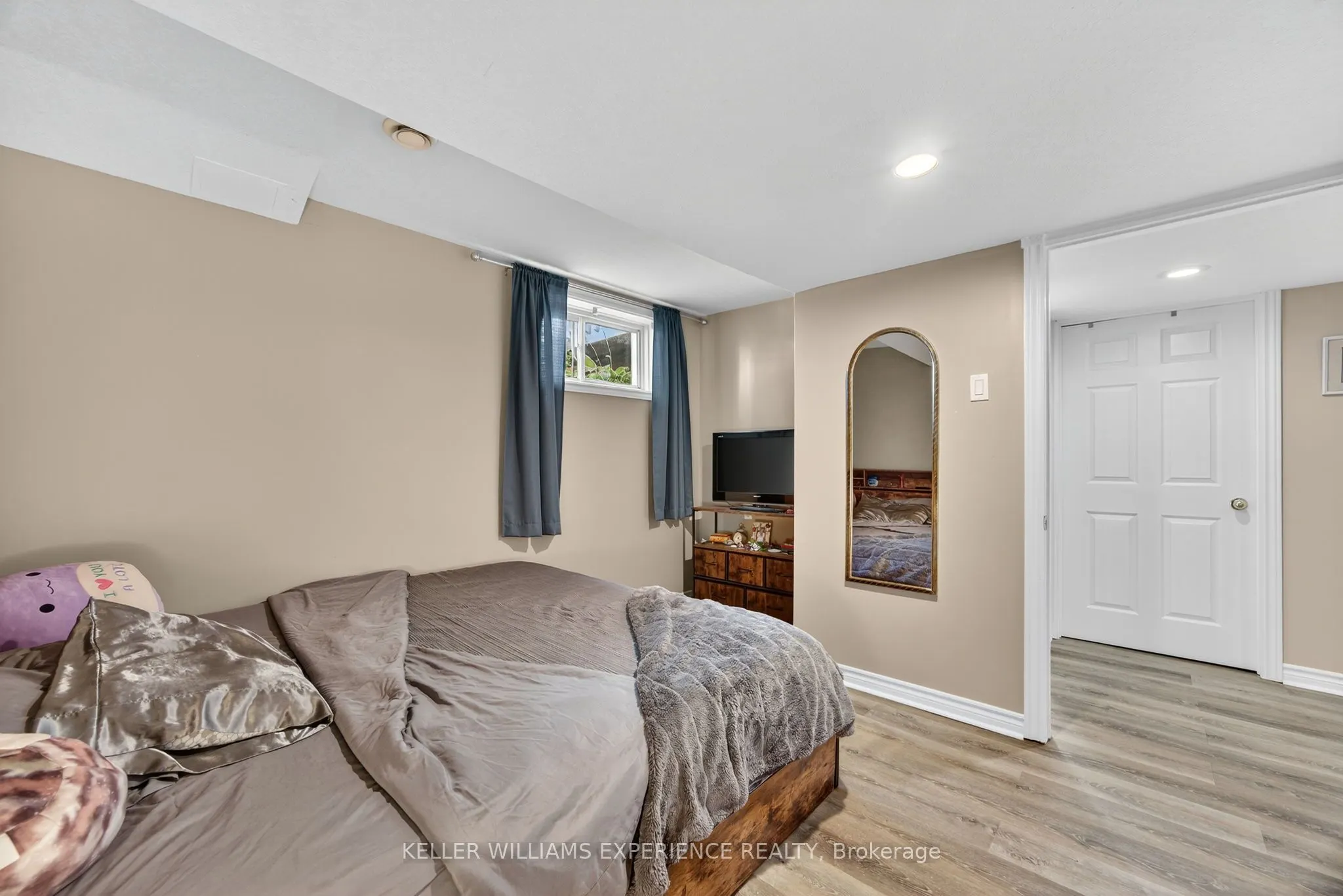 170 Ritchie Crescent