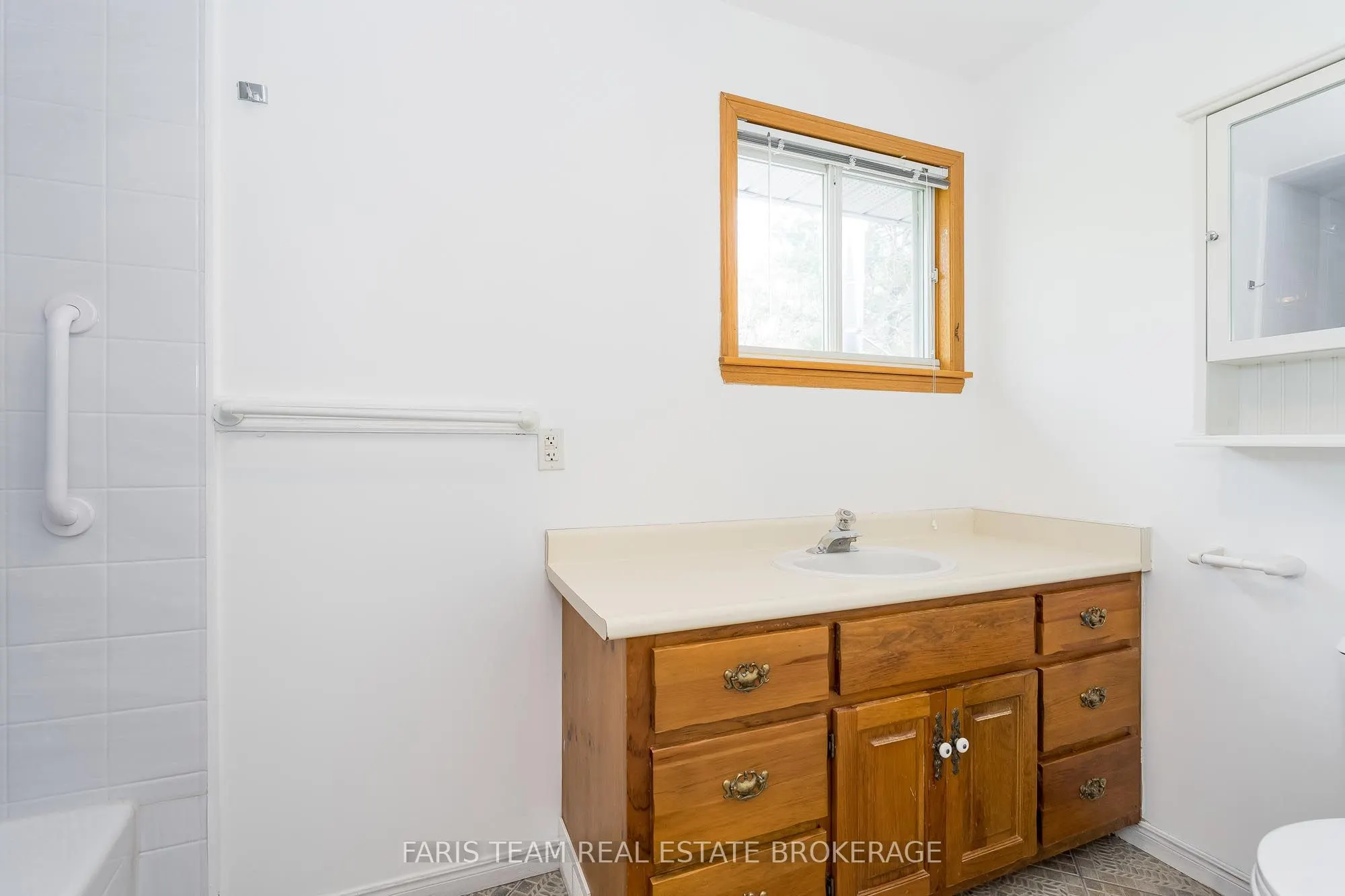8 Glen Forest Trail