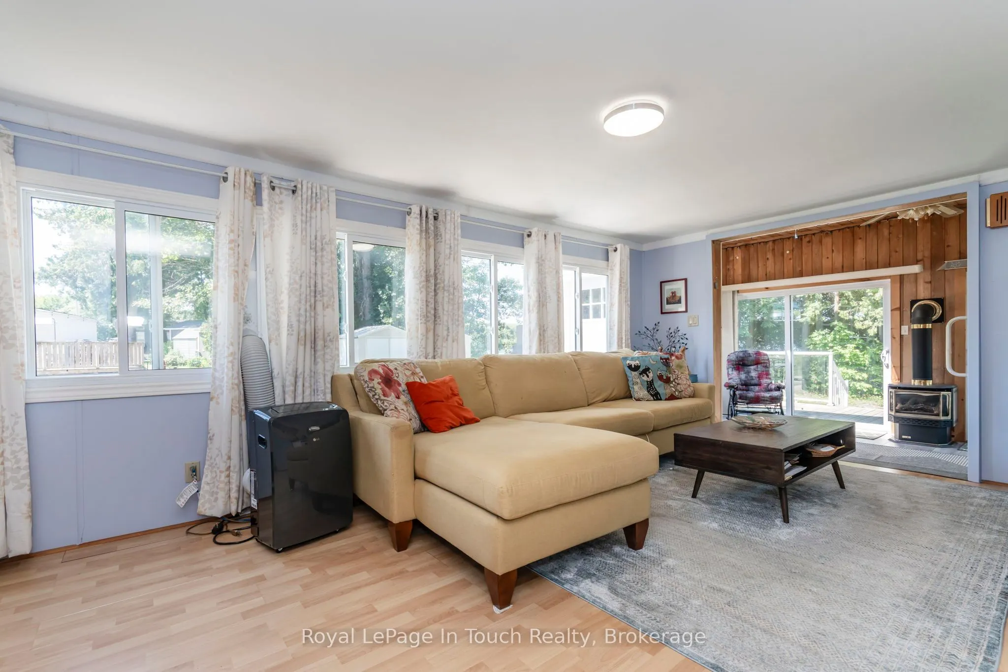 30 Lakeshore Road