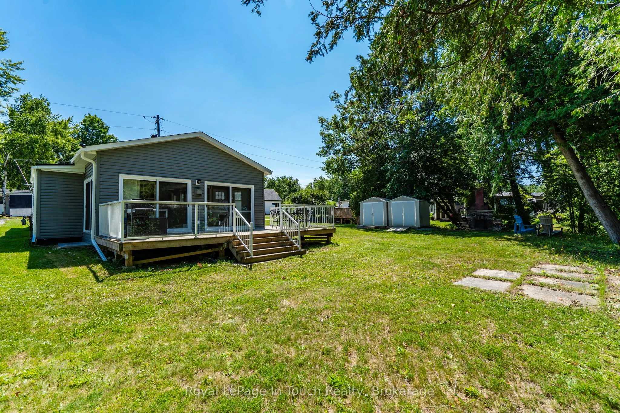 30 Lakeshore Road
