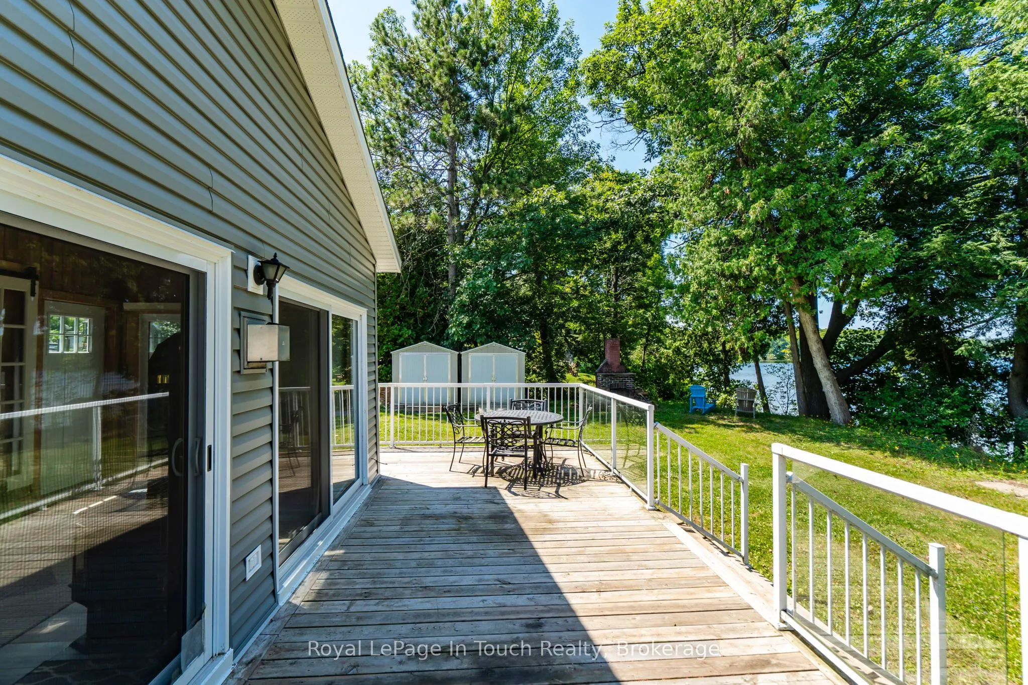 30 Lakeshore Road