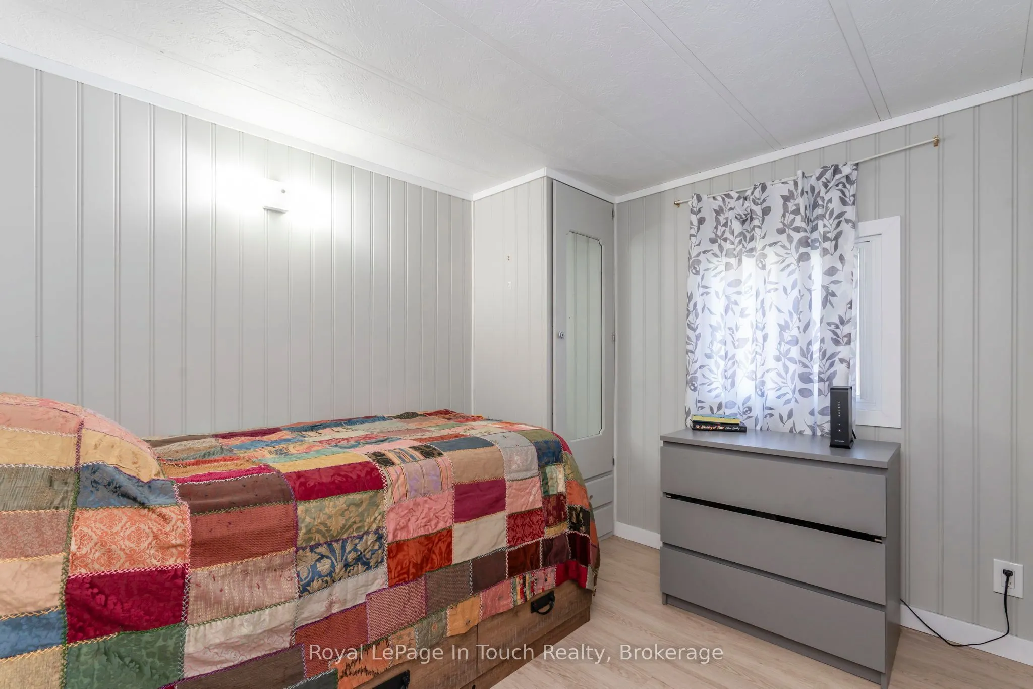 30 Lakeshore Road