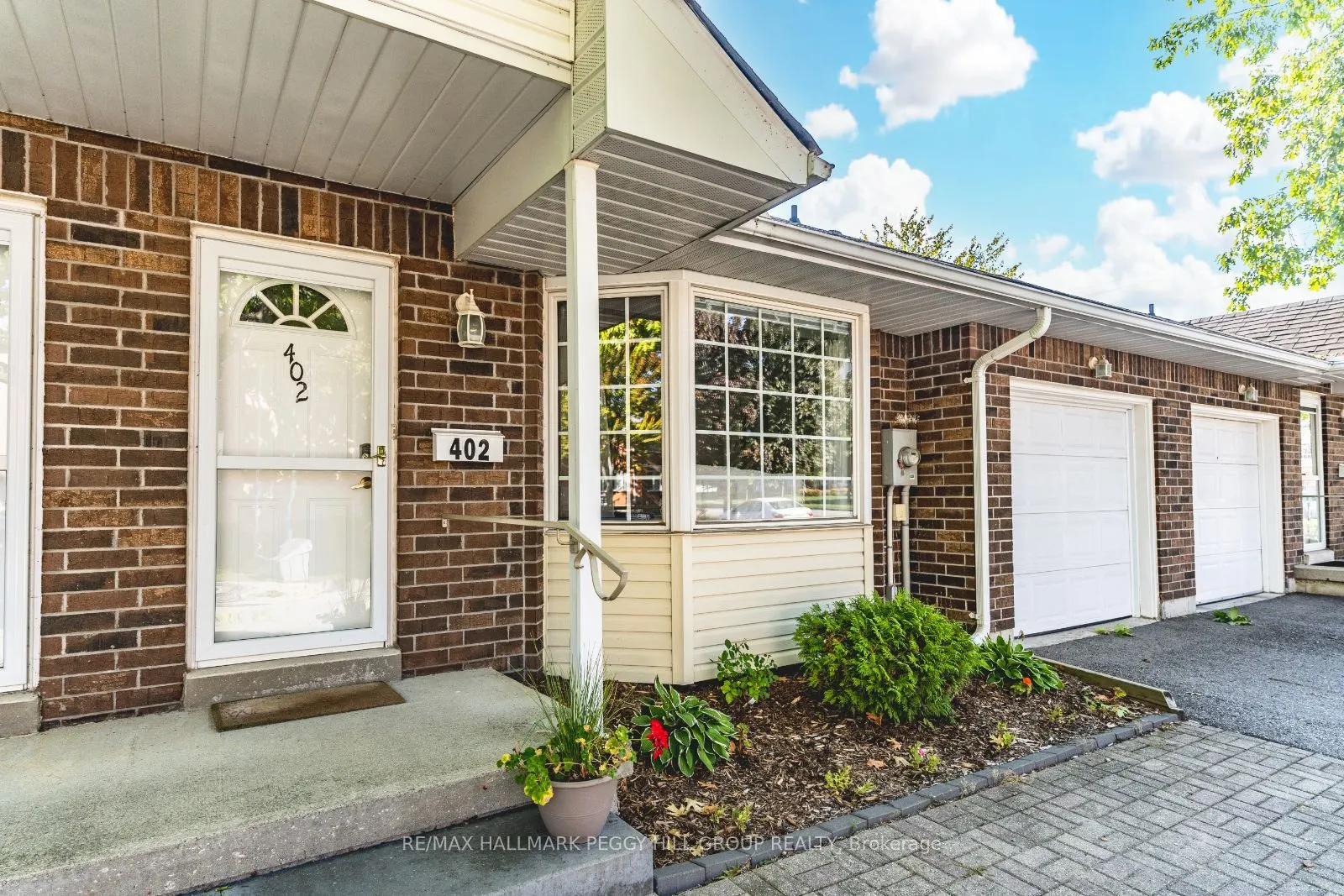 40 Museum Drive, #402