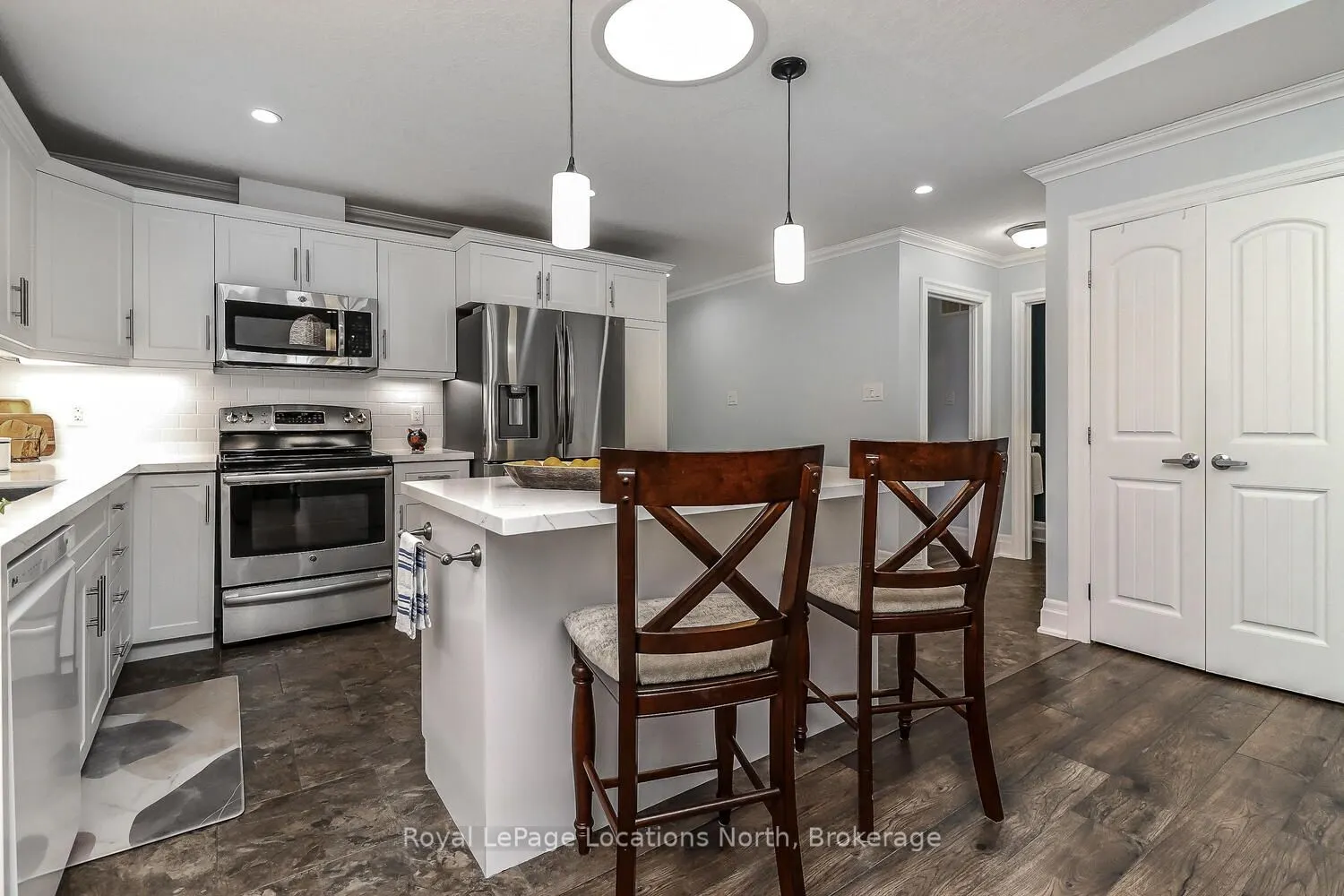 56 GARDEN GROVE Crescent
