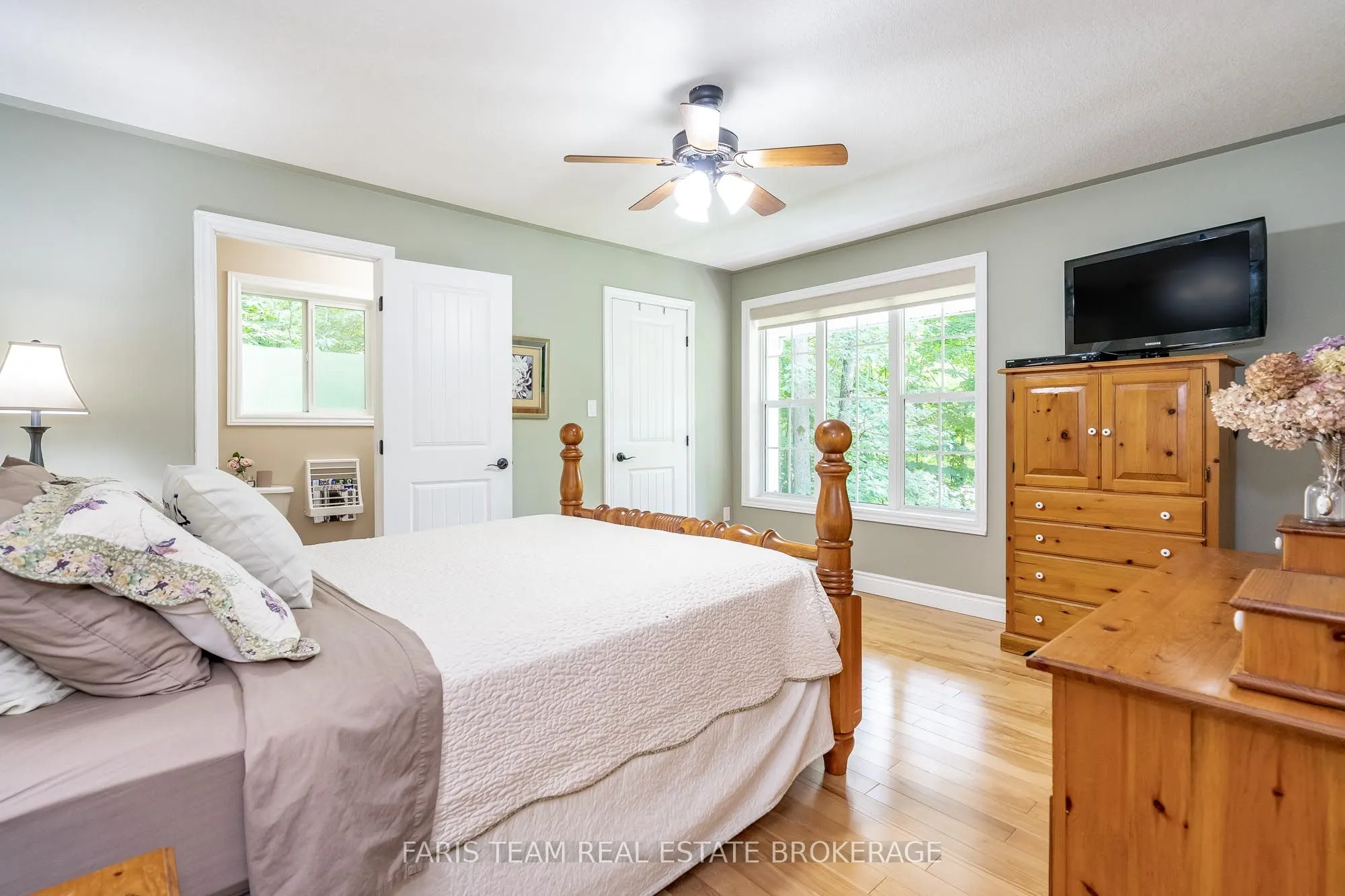 85 Farlain Lake Road E