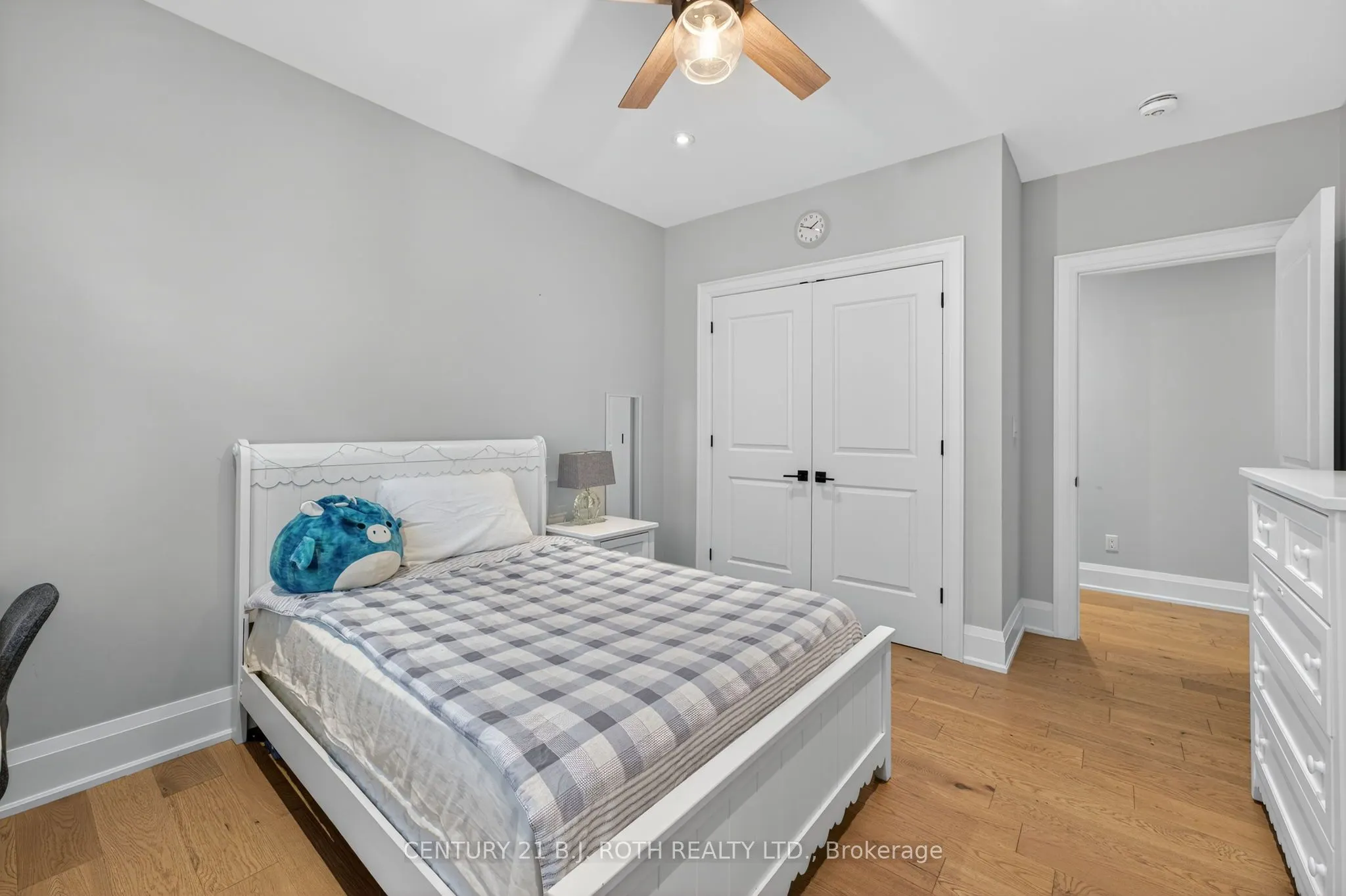 300 Shanty Bay Road