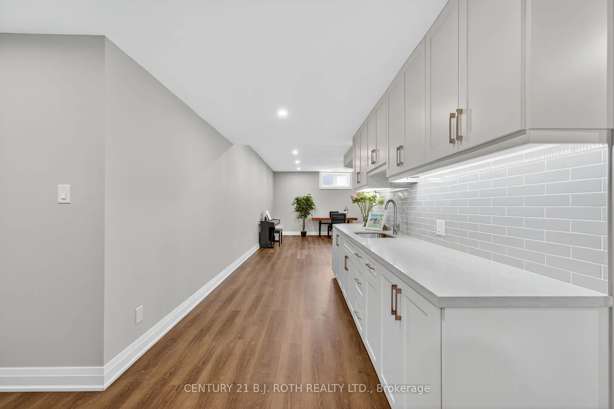 300 Shanty Bay Road
