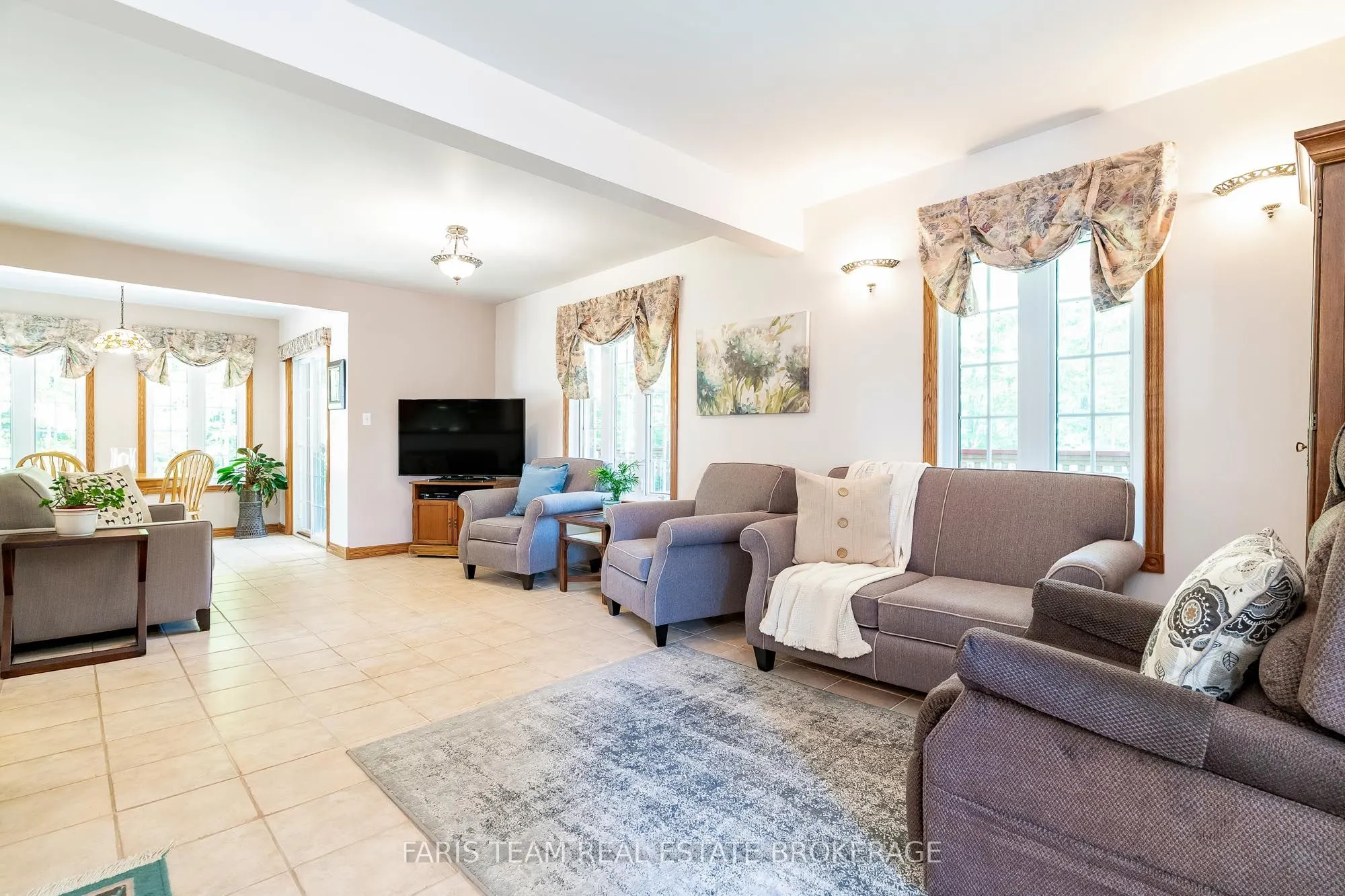 1187 French Road