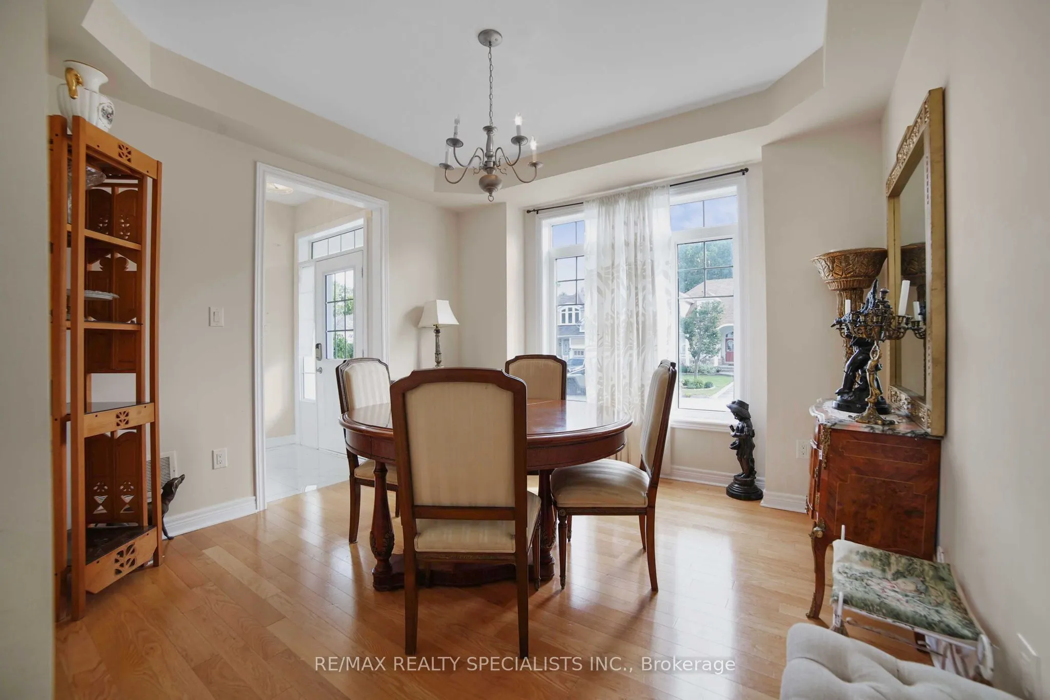 61 Riverwalk Place