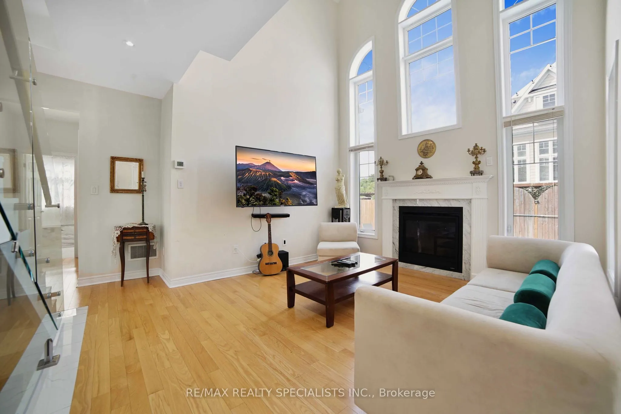 61 Riverwalk Place