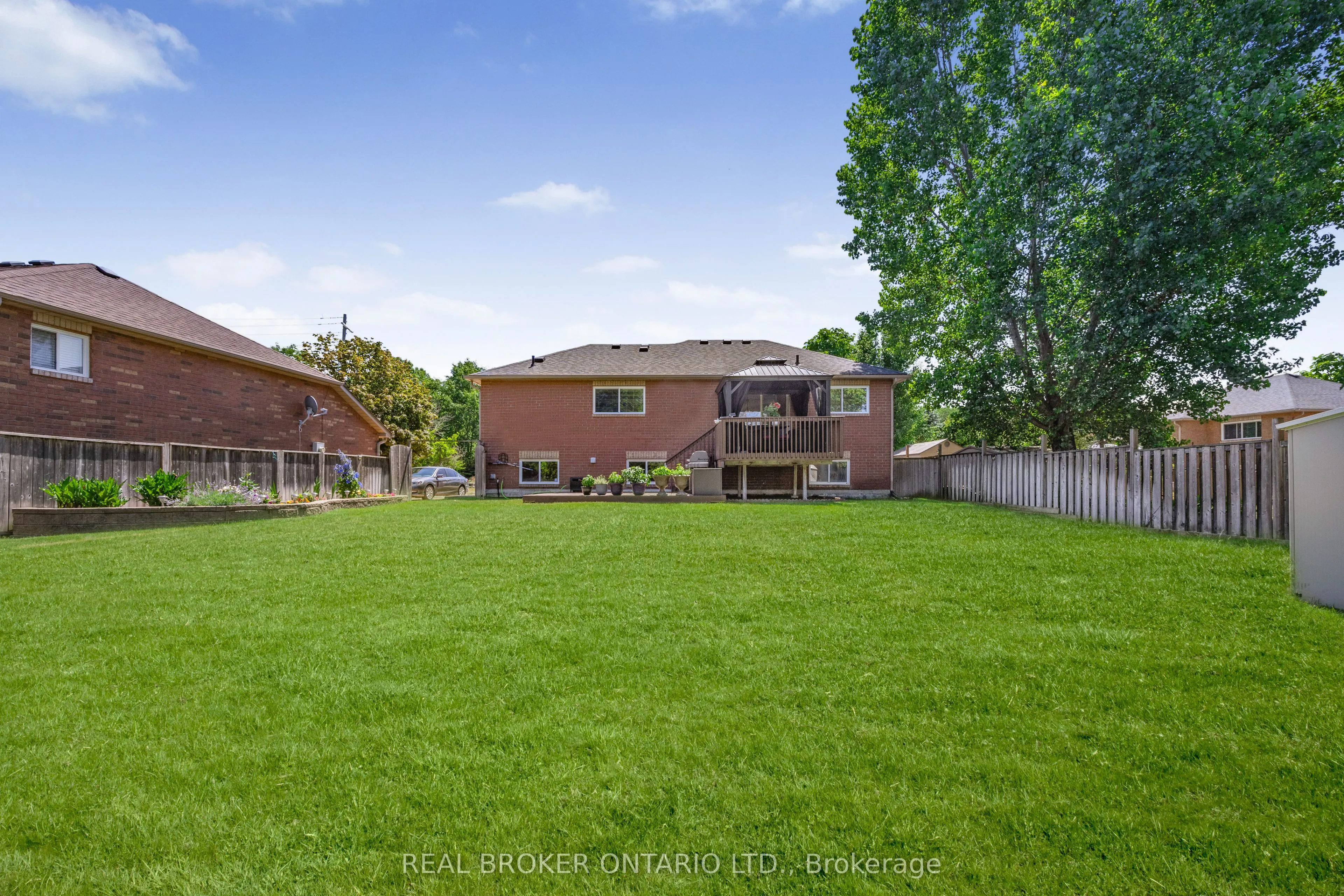 402 Ramblewood Drive