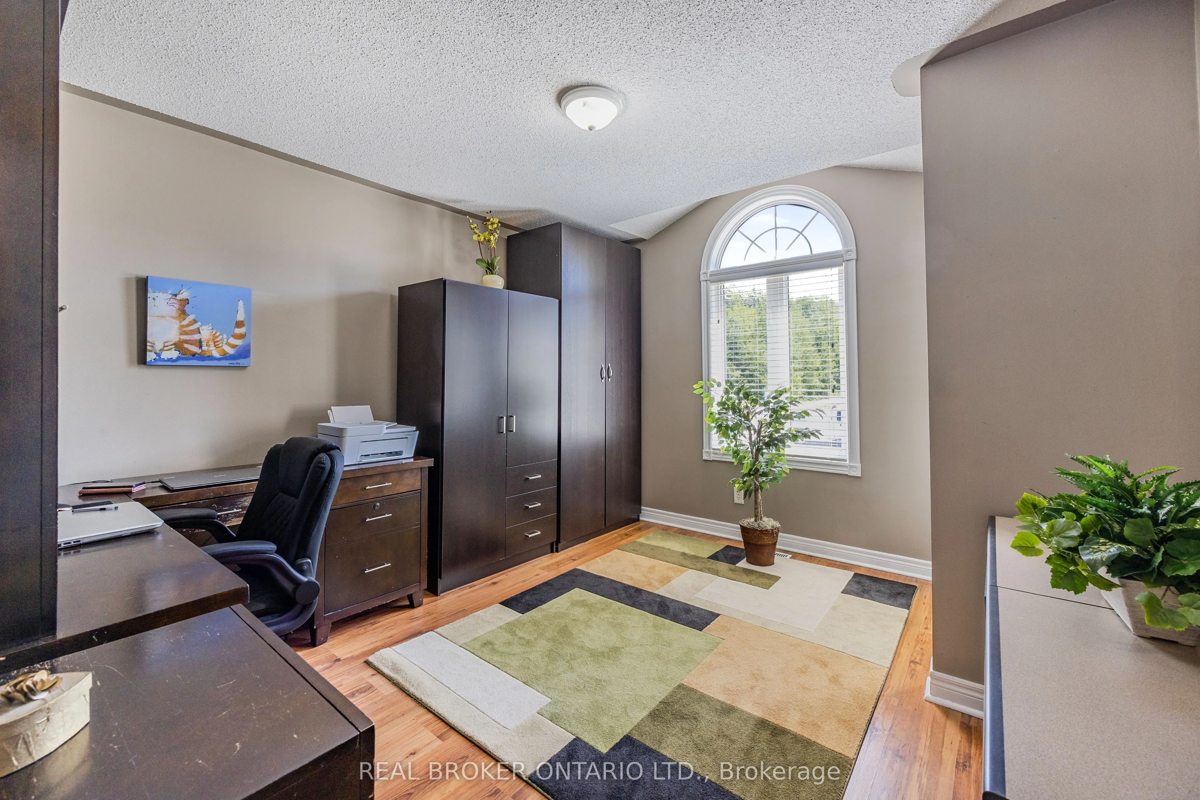 402 Ramblewood Drive