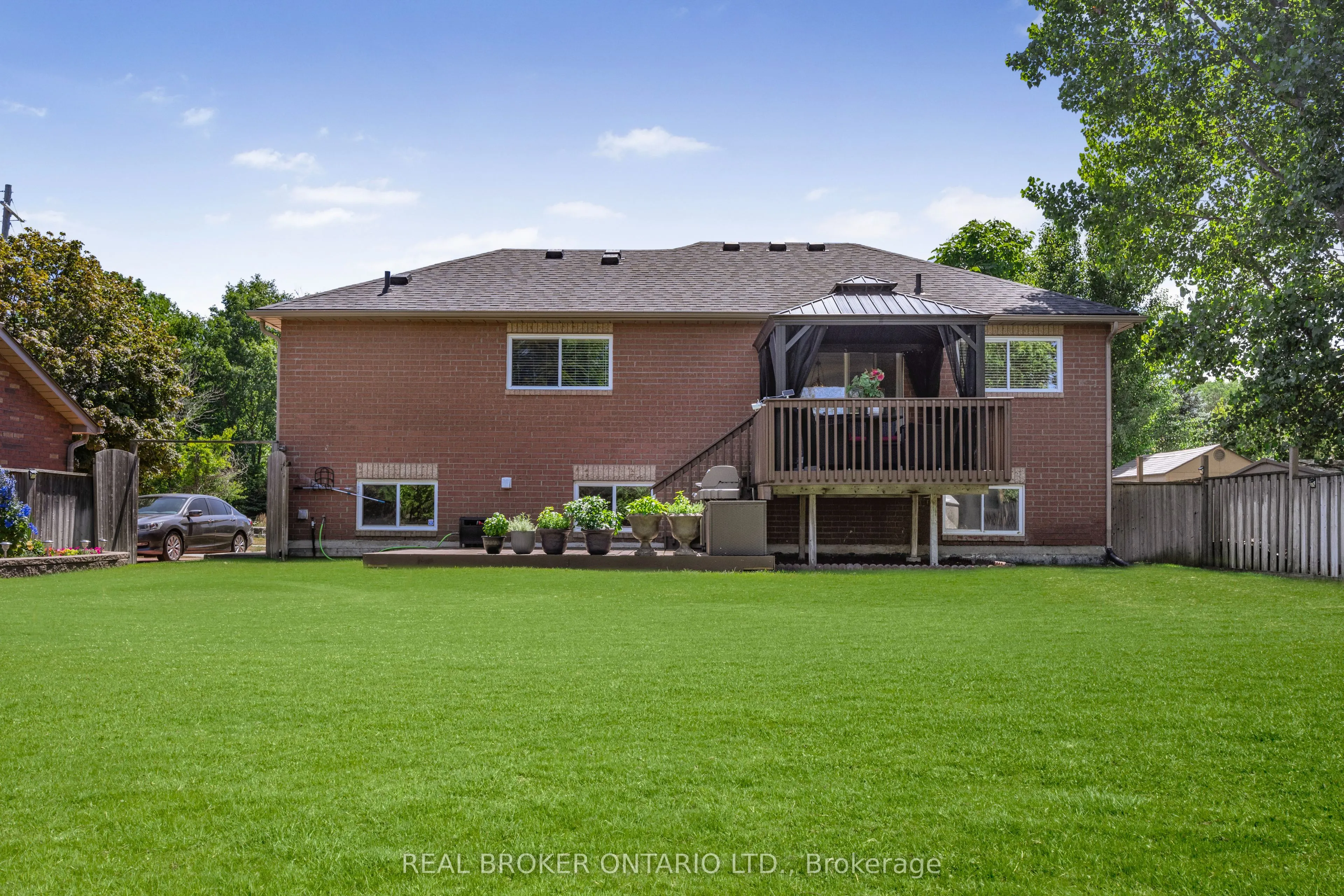 402 Ramblewood Drive