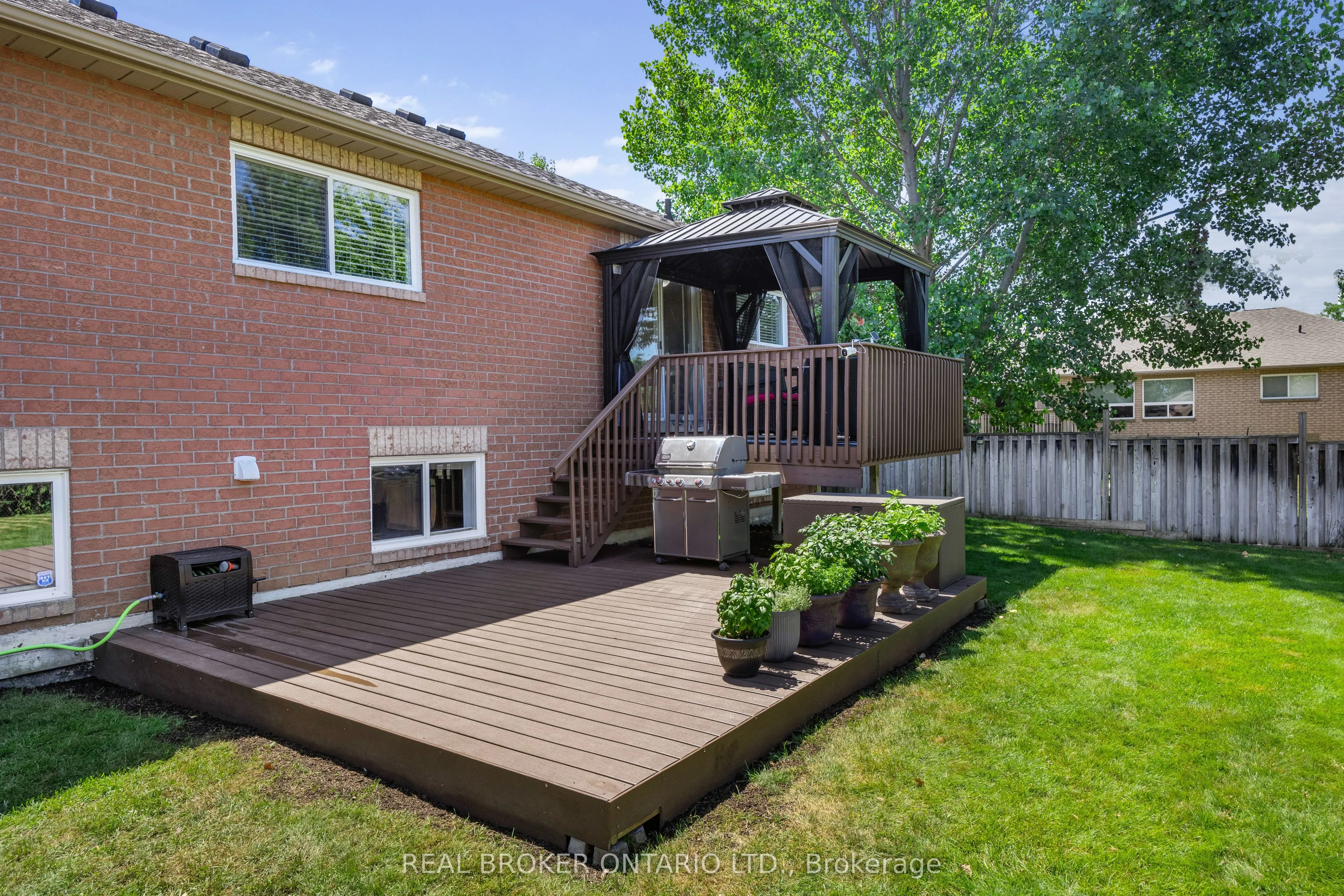 402 Ramblewood Drive