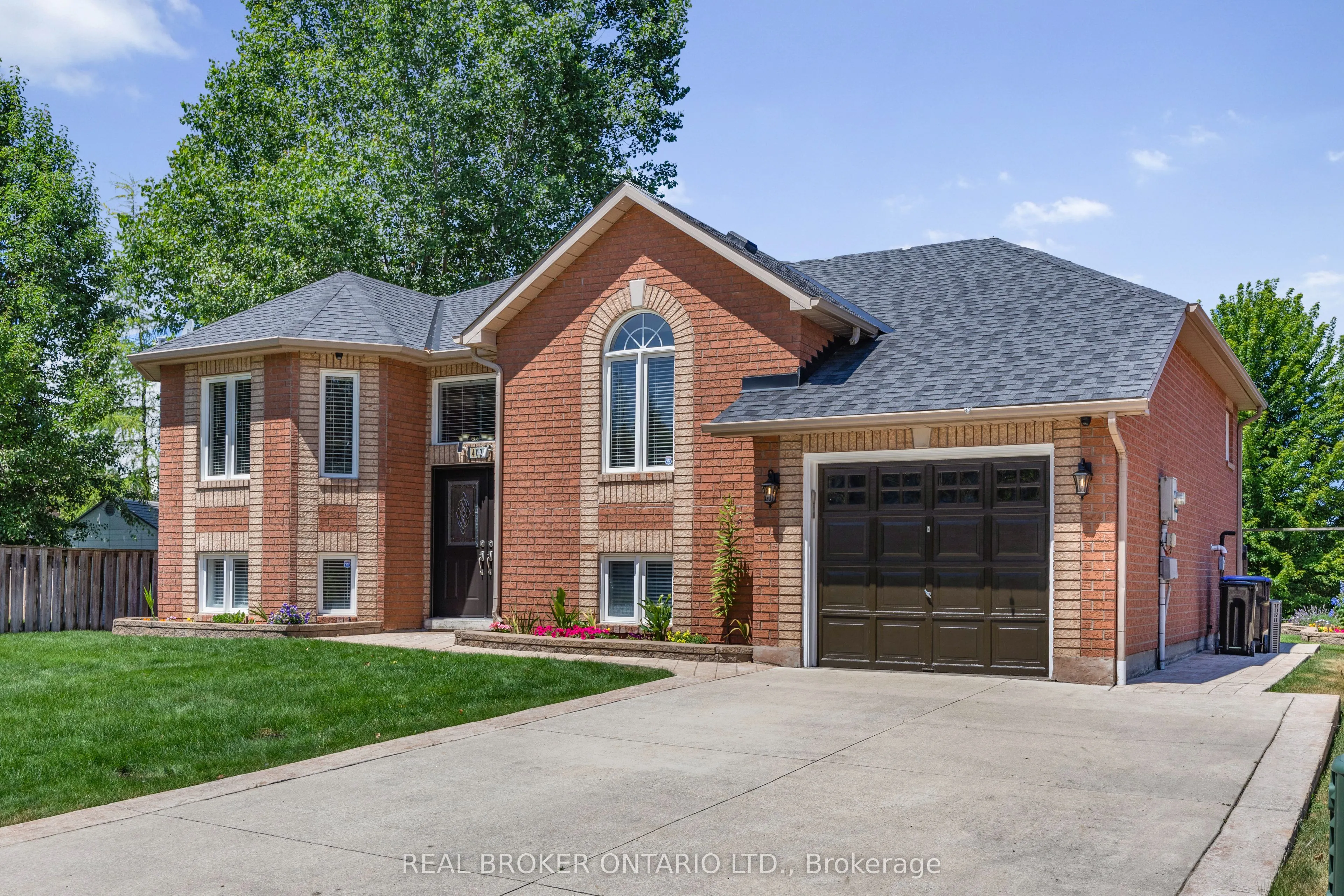 402 Ramblewood Drive